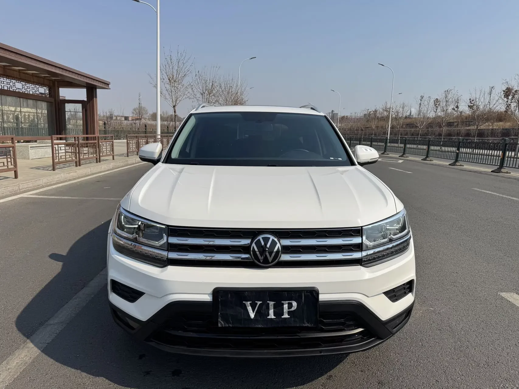 Volkswagen Tharu