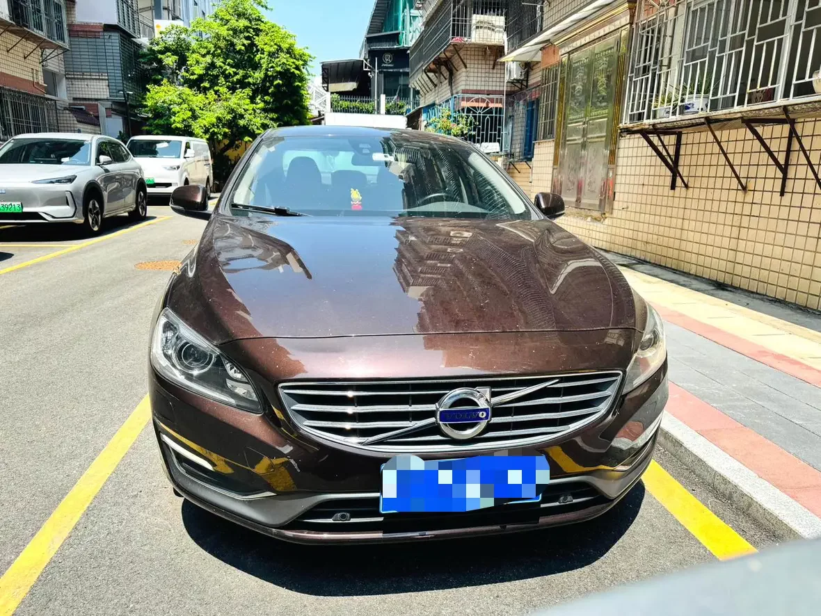 Volvo S60