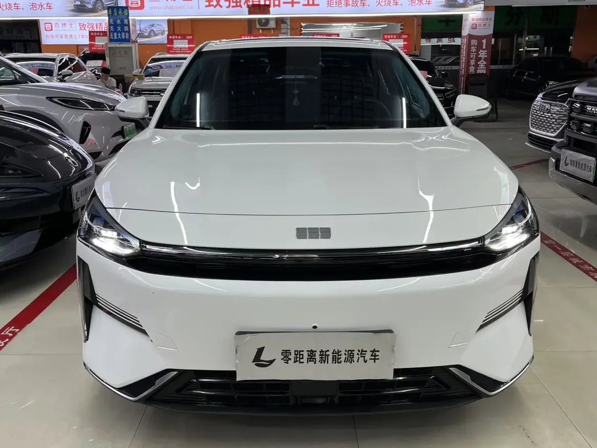 Geely Galaxy L6