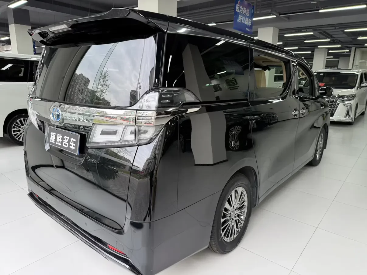 Toyota Crown Wellfire