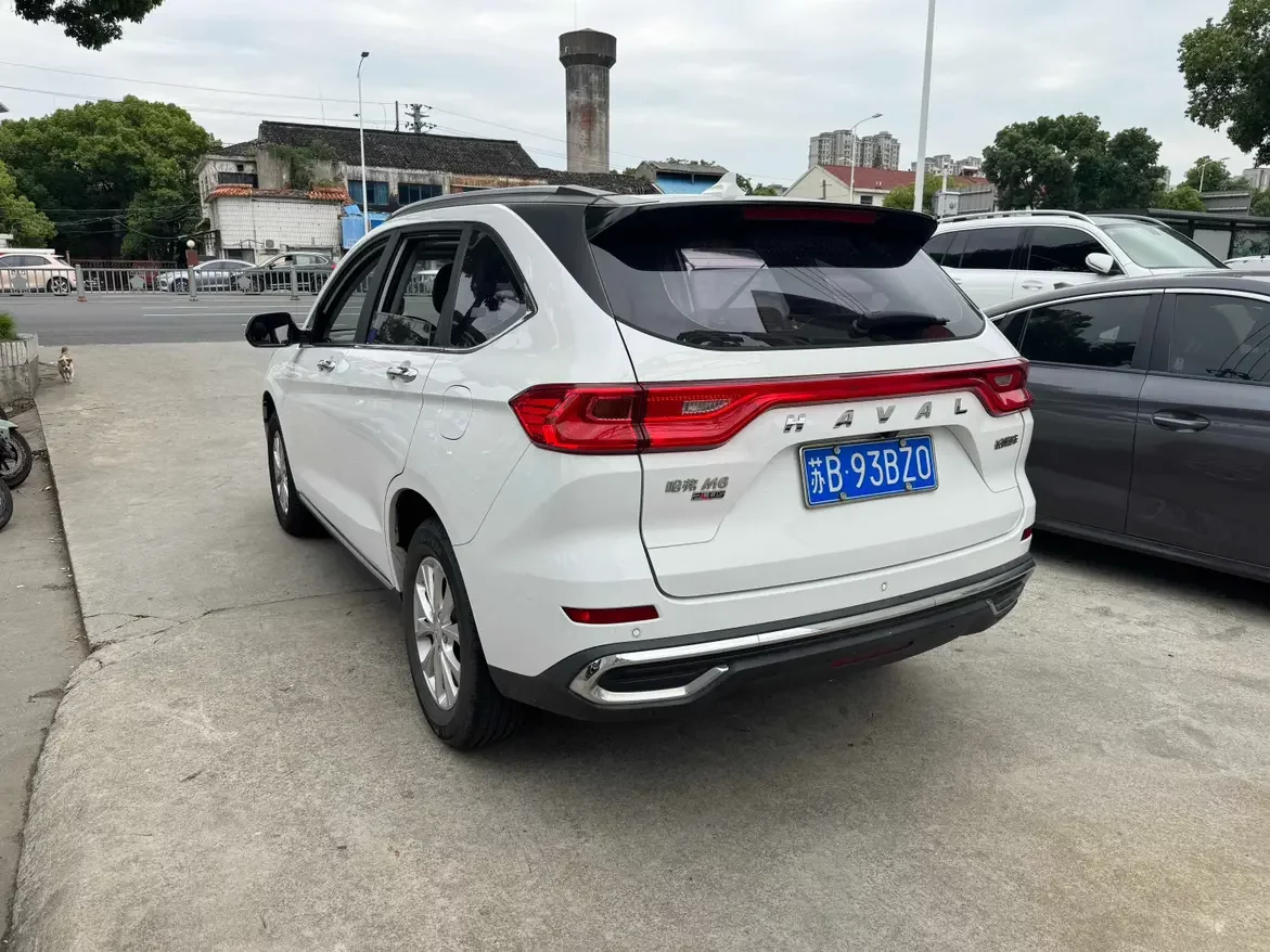 Haval M6