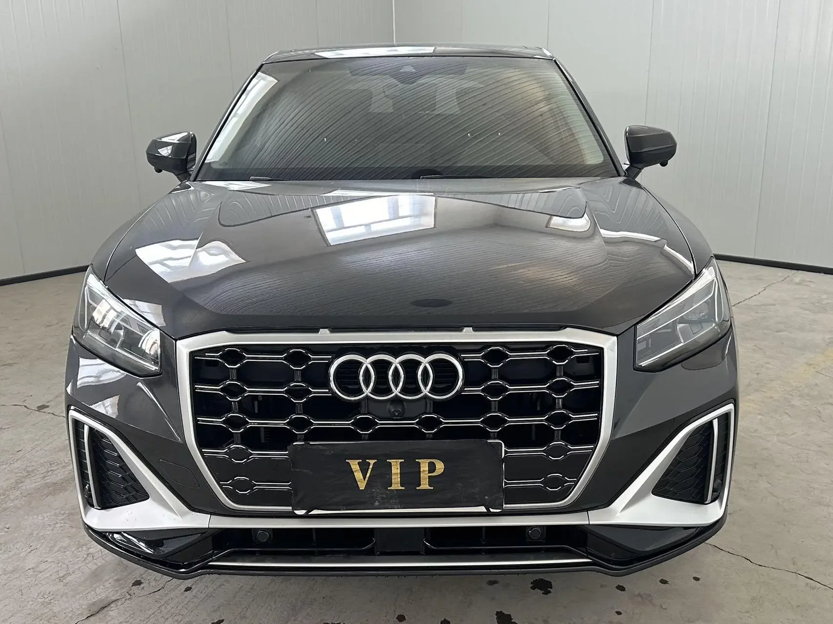 Audi Q2L