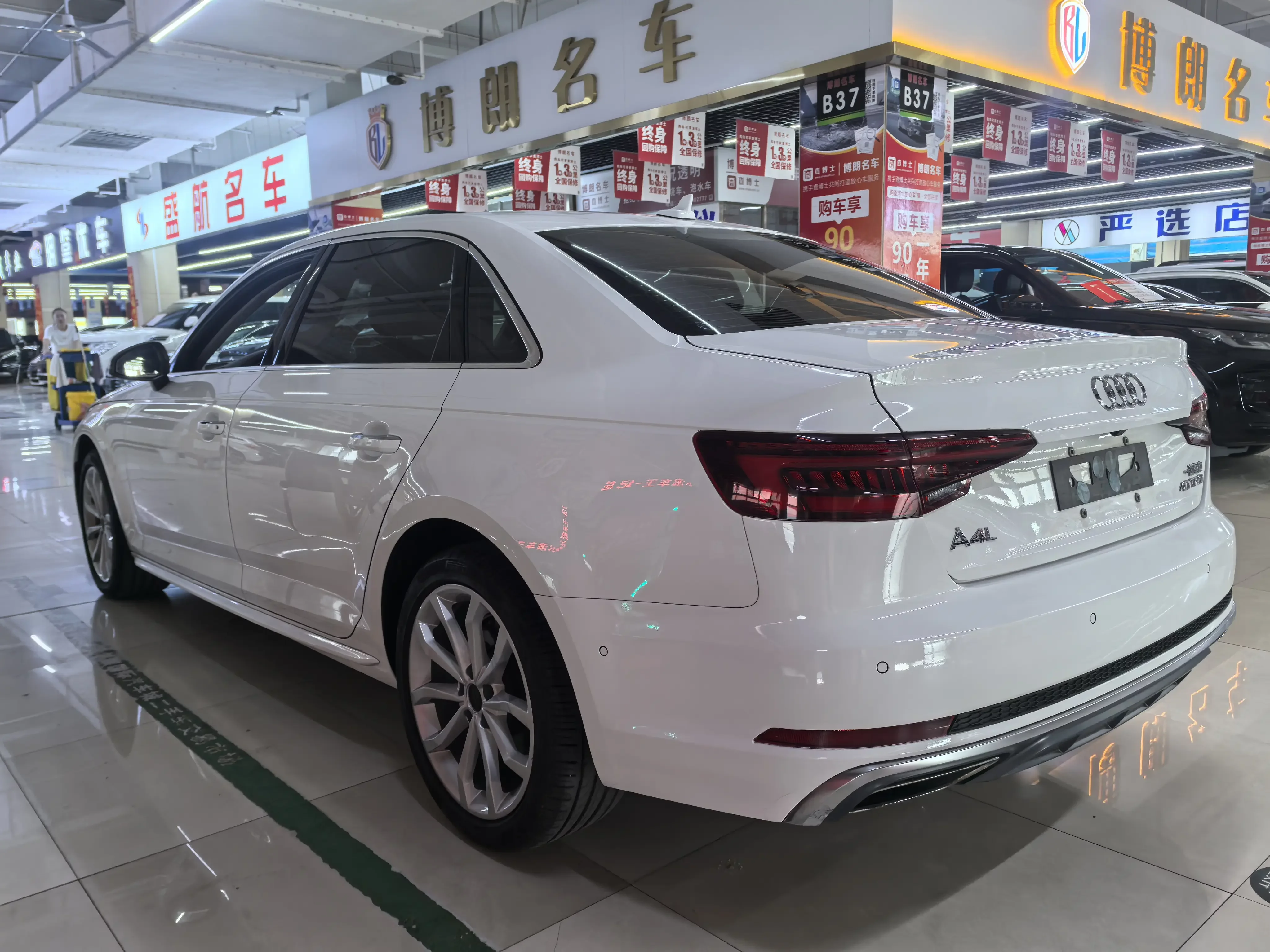 Audi A4L