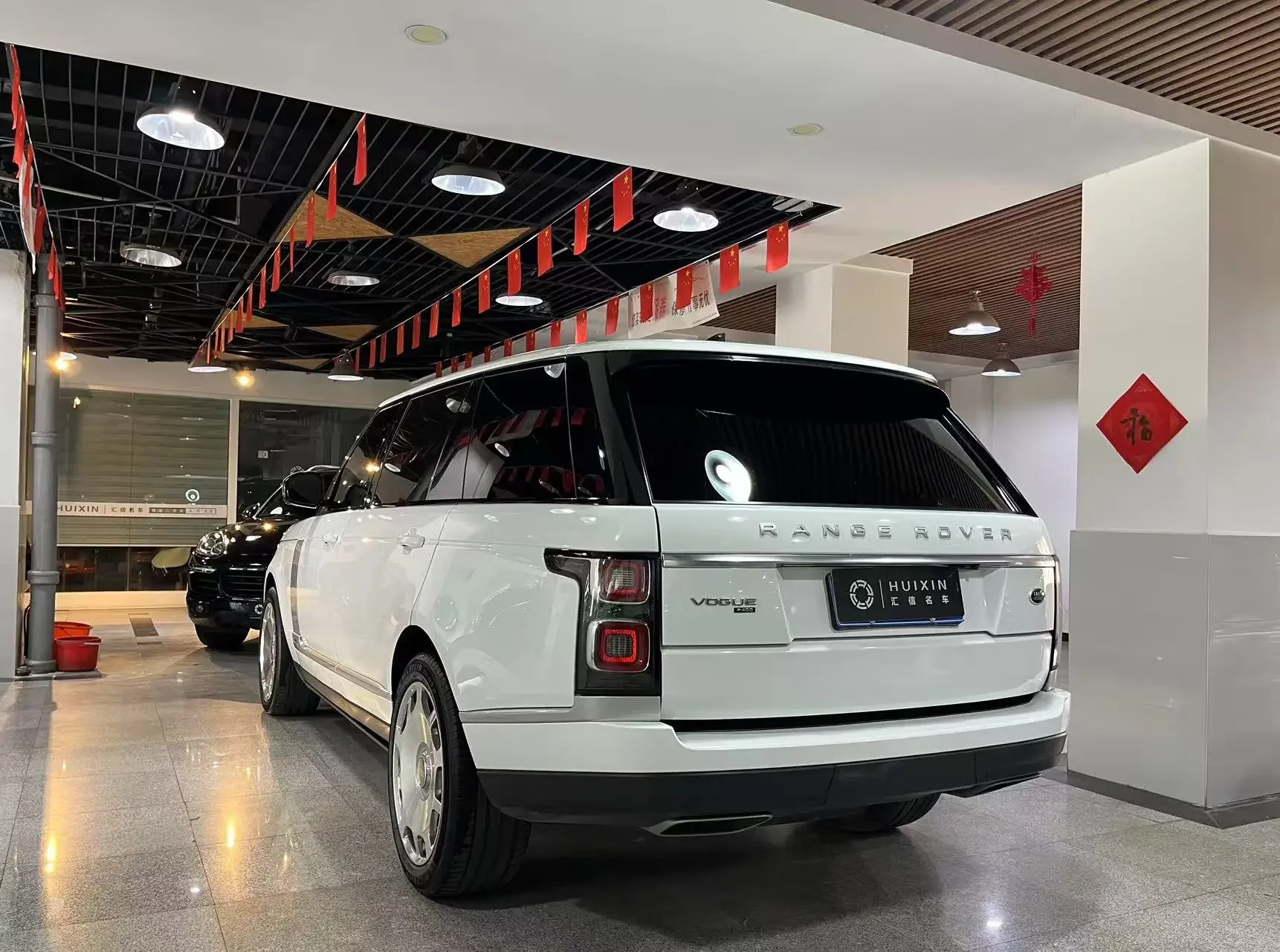 Land Rover range rover