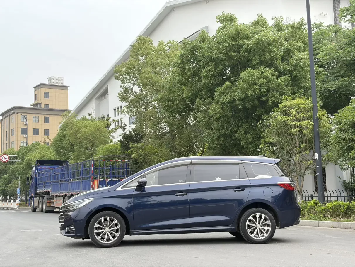 BYD Song MAX