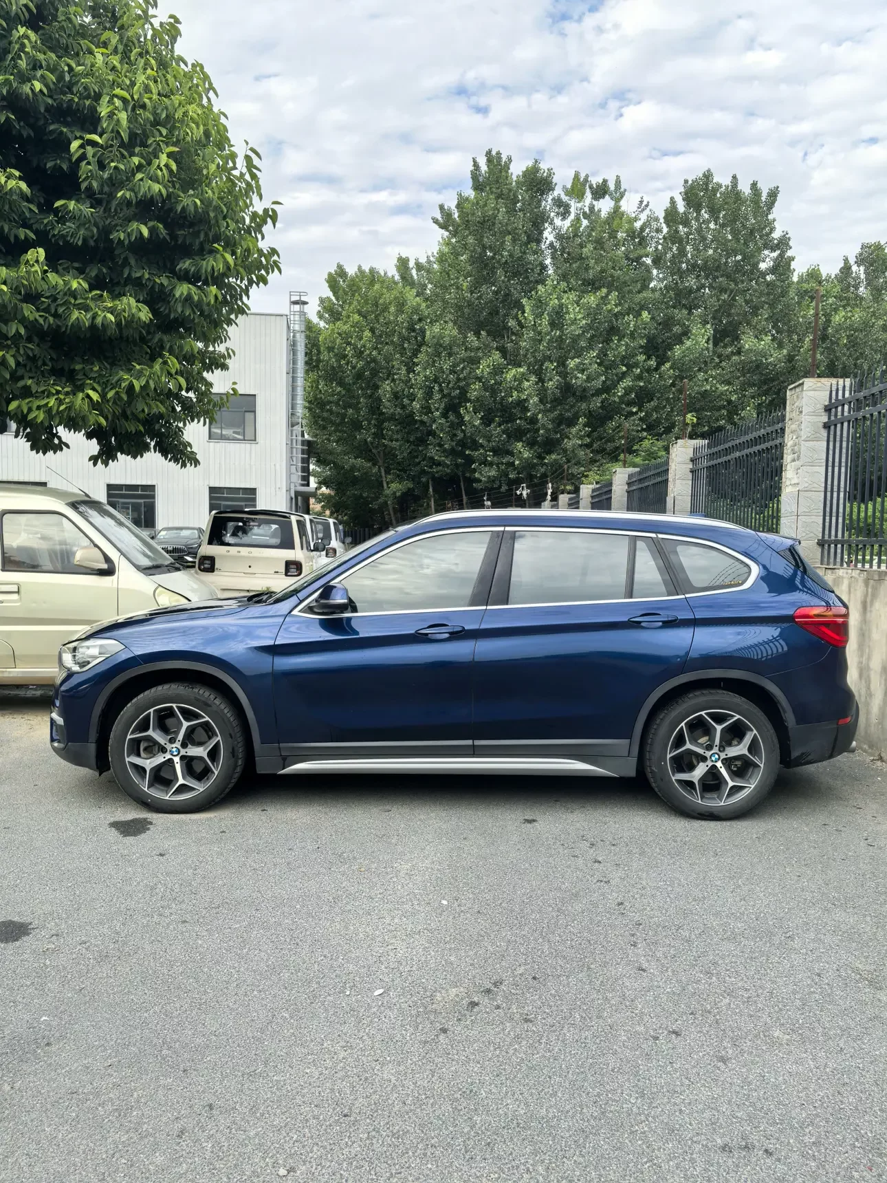 BMW X1