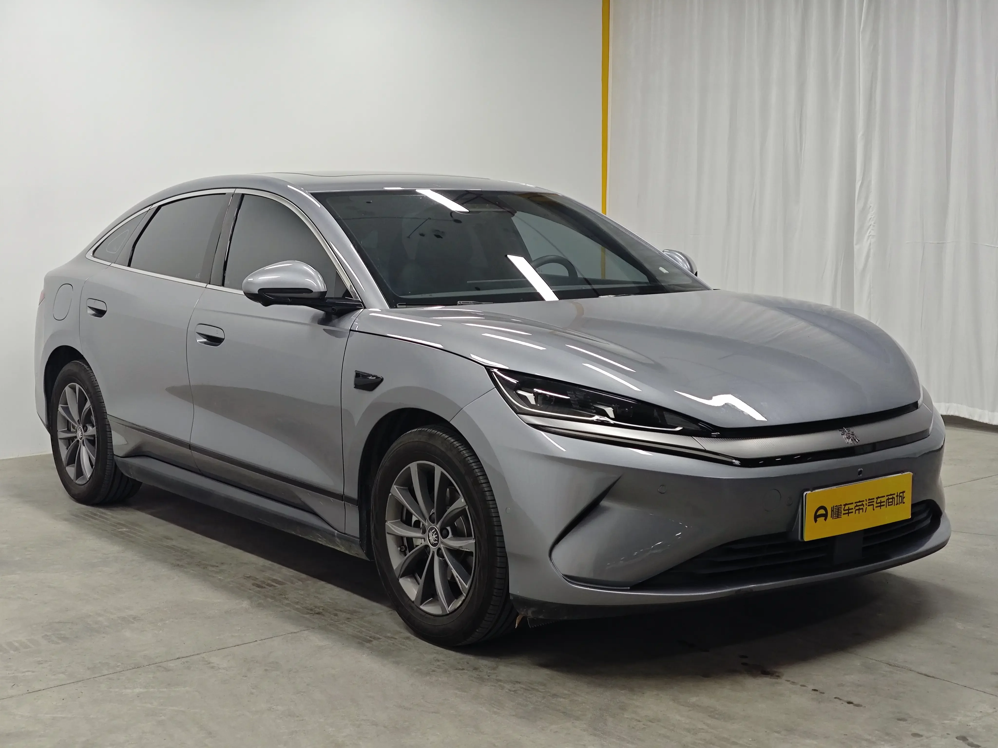 BYD Qin L EV