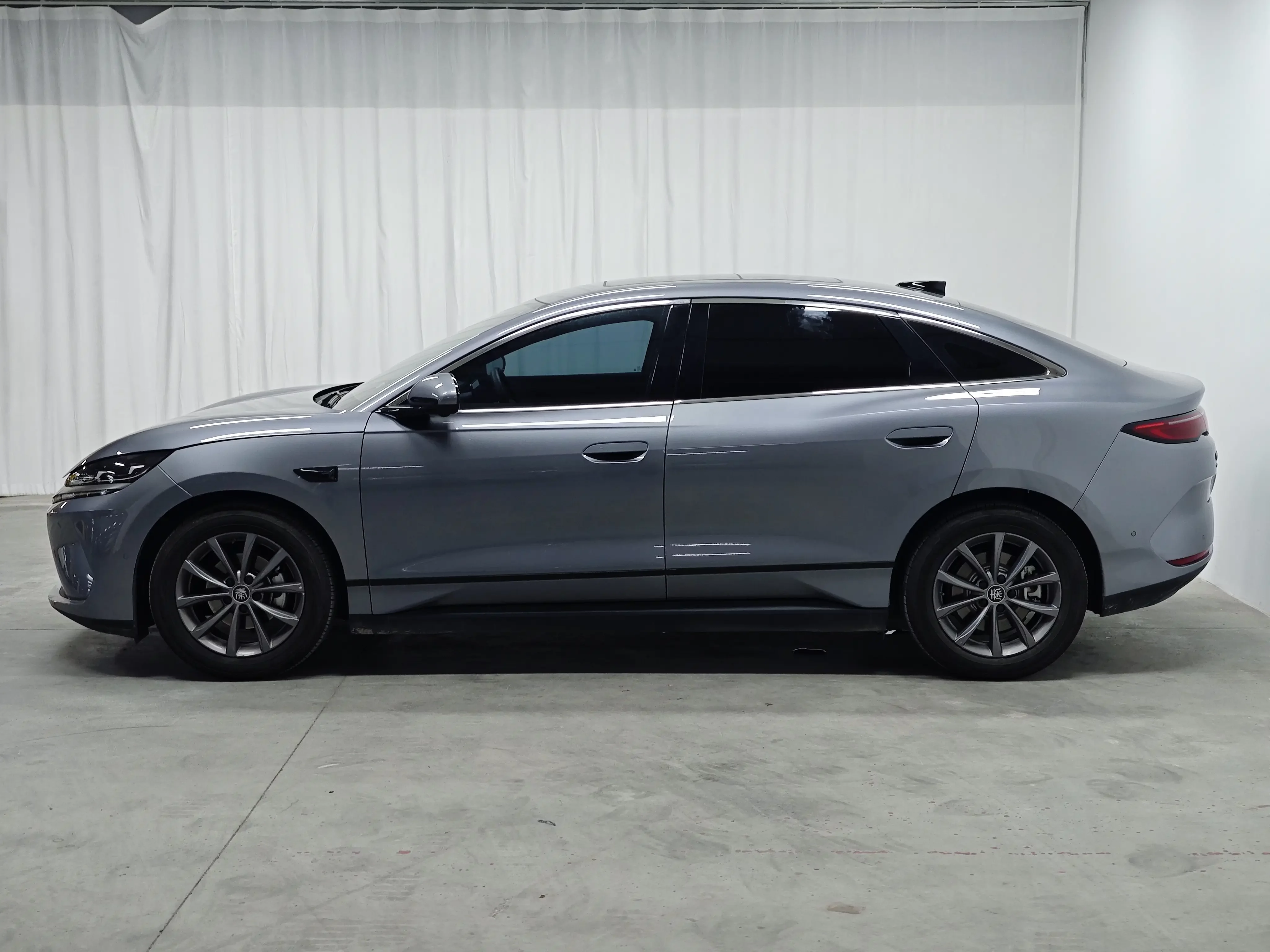 BYD Qin L EV