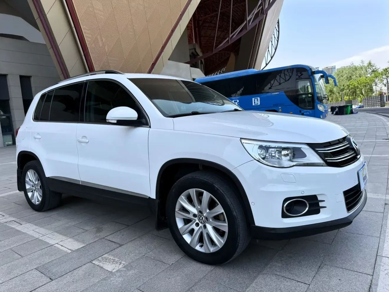 Volkswagen Tiguan (Tharu)