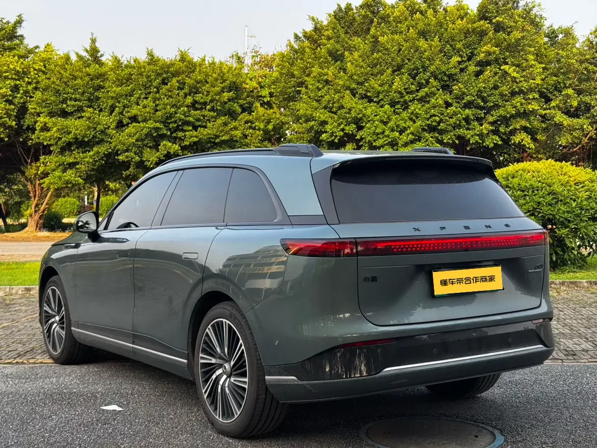 Xpeng G9