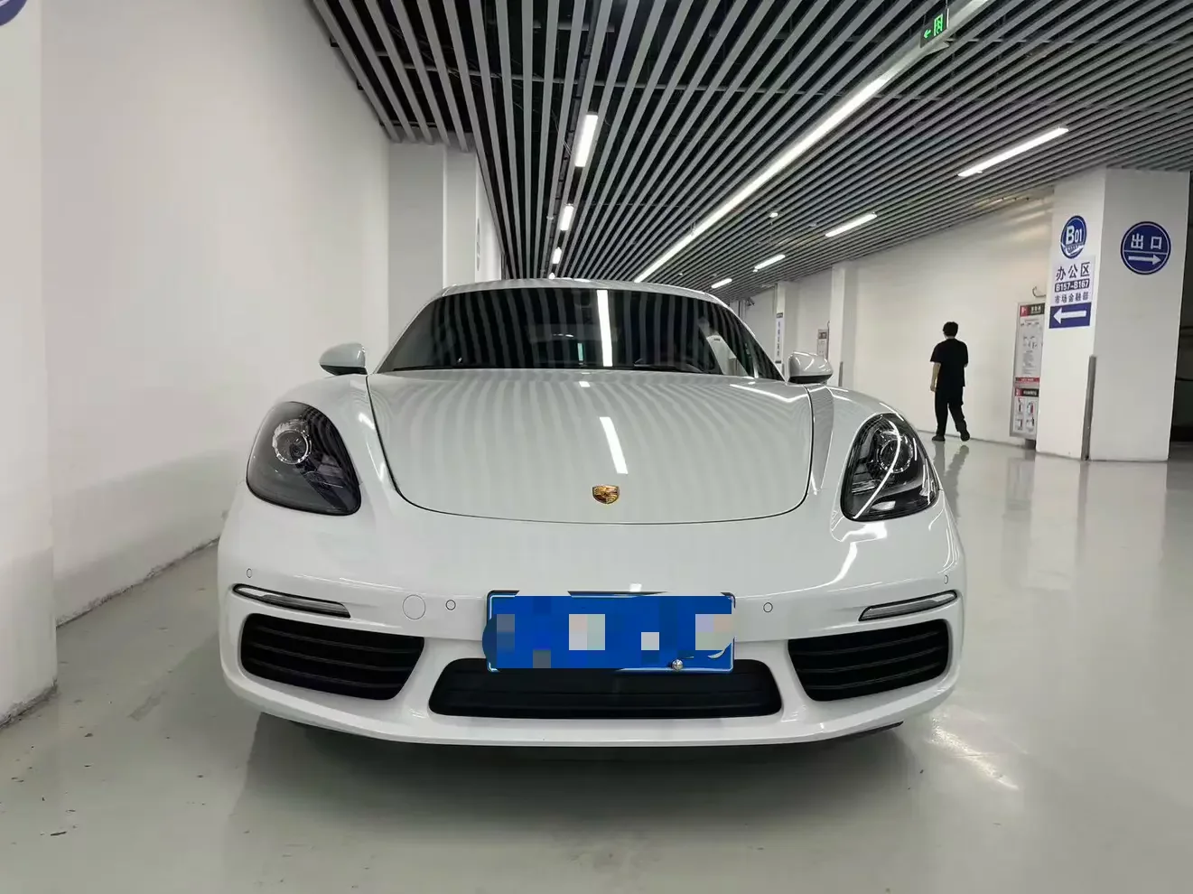 Porsche 718