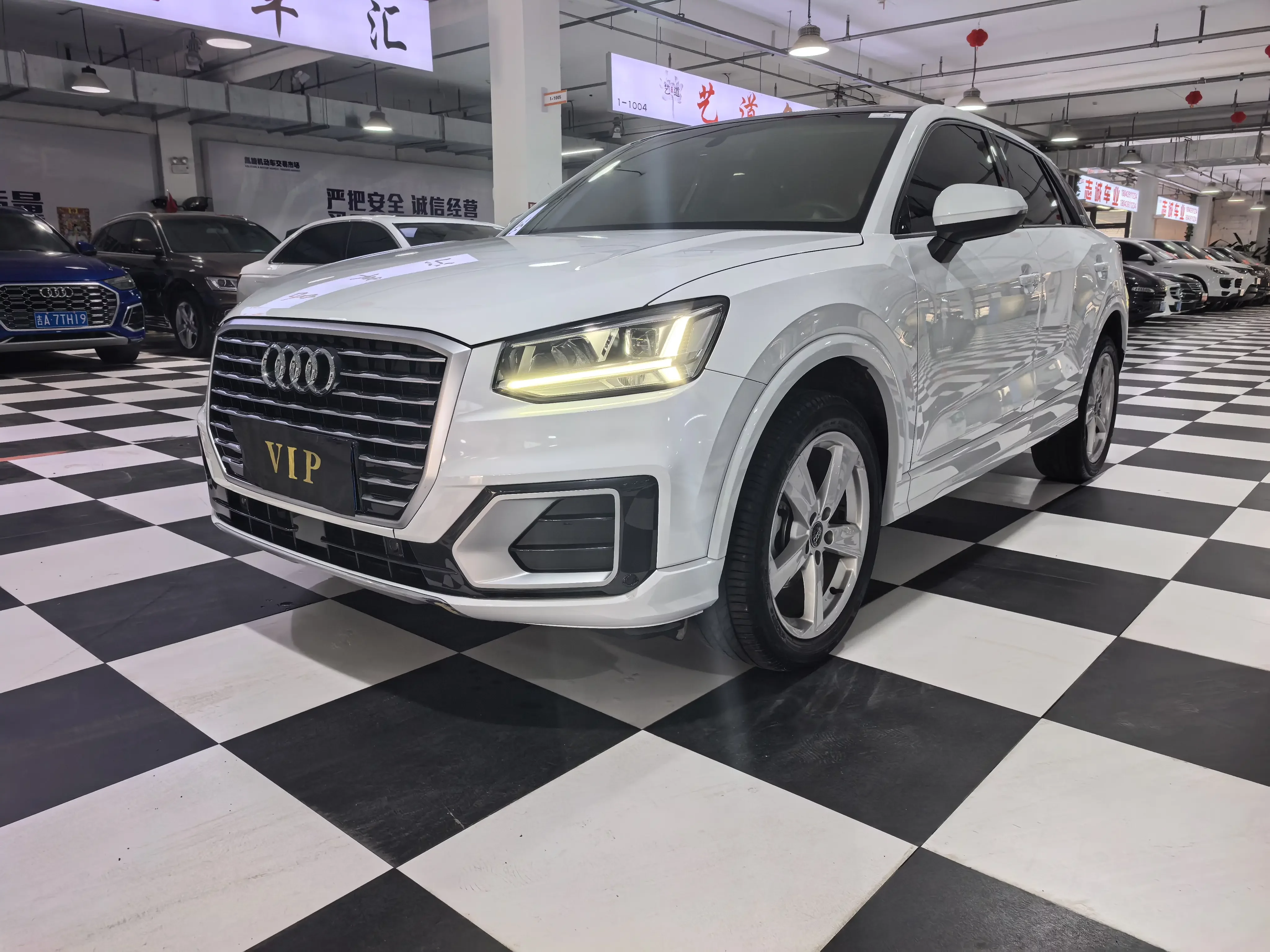 Audi Q2L