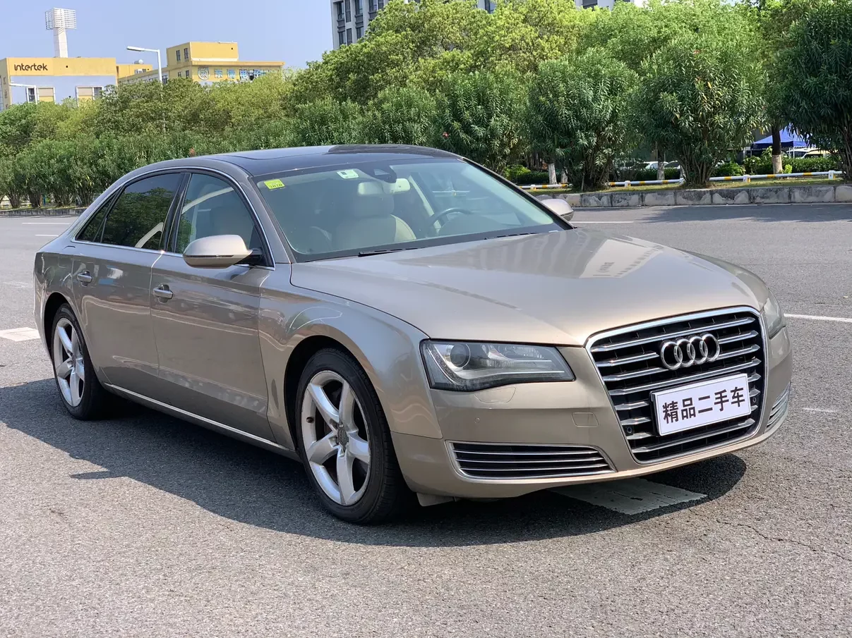 Audi A8