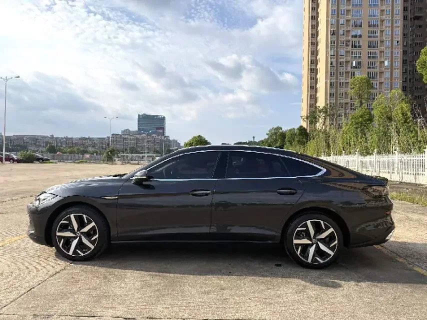 Volkswagen Lamando