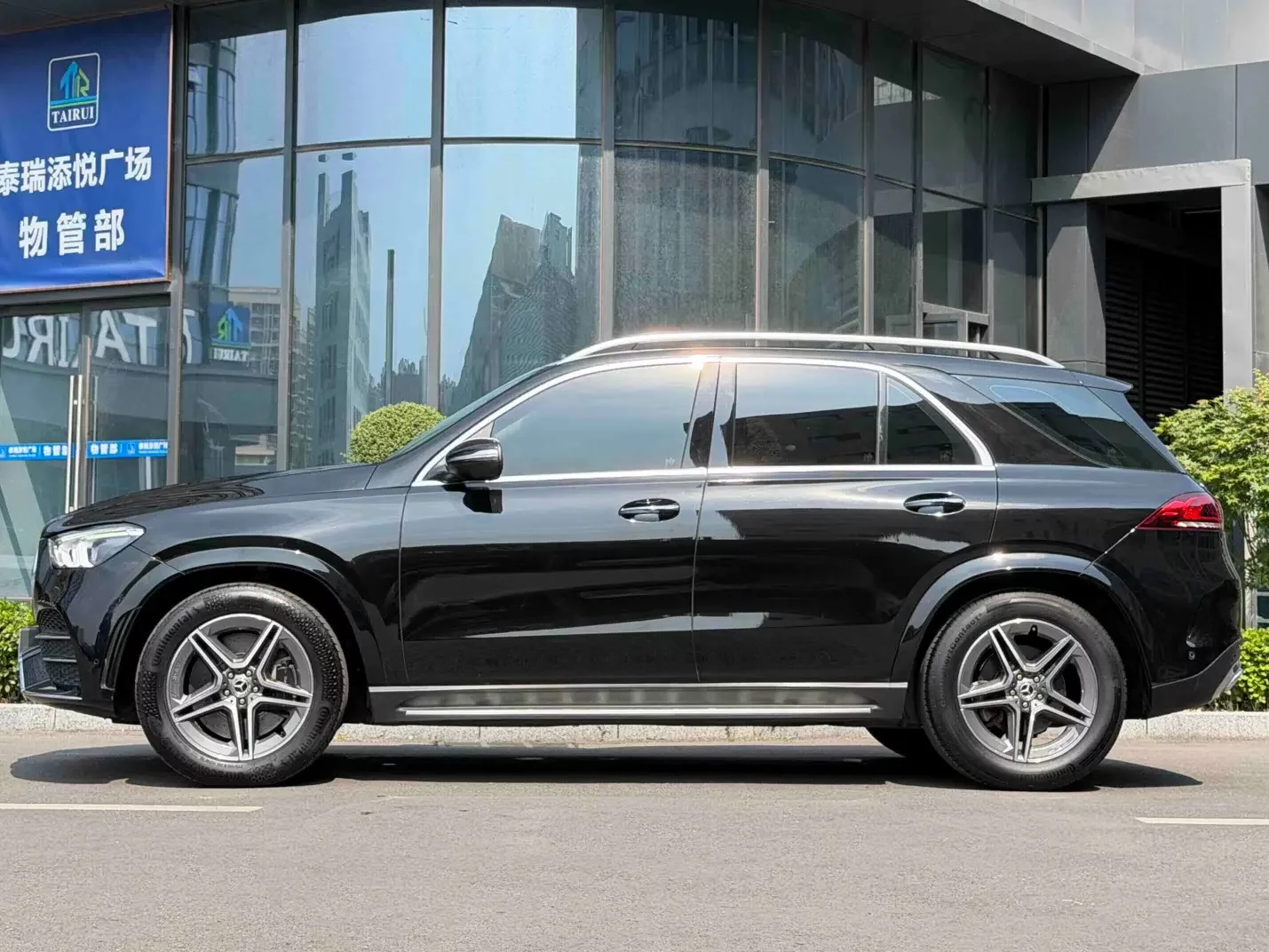 Mercedes-Benz GLE (Imported)