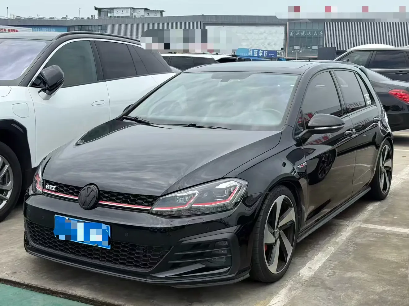 Volkswagen Golf GTI