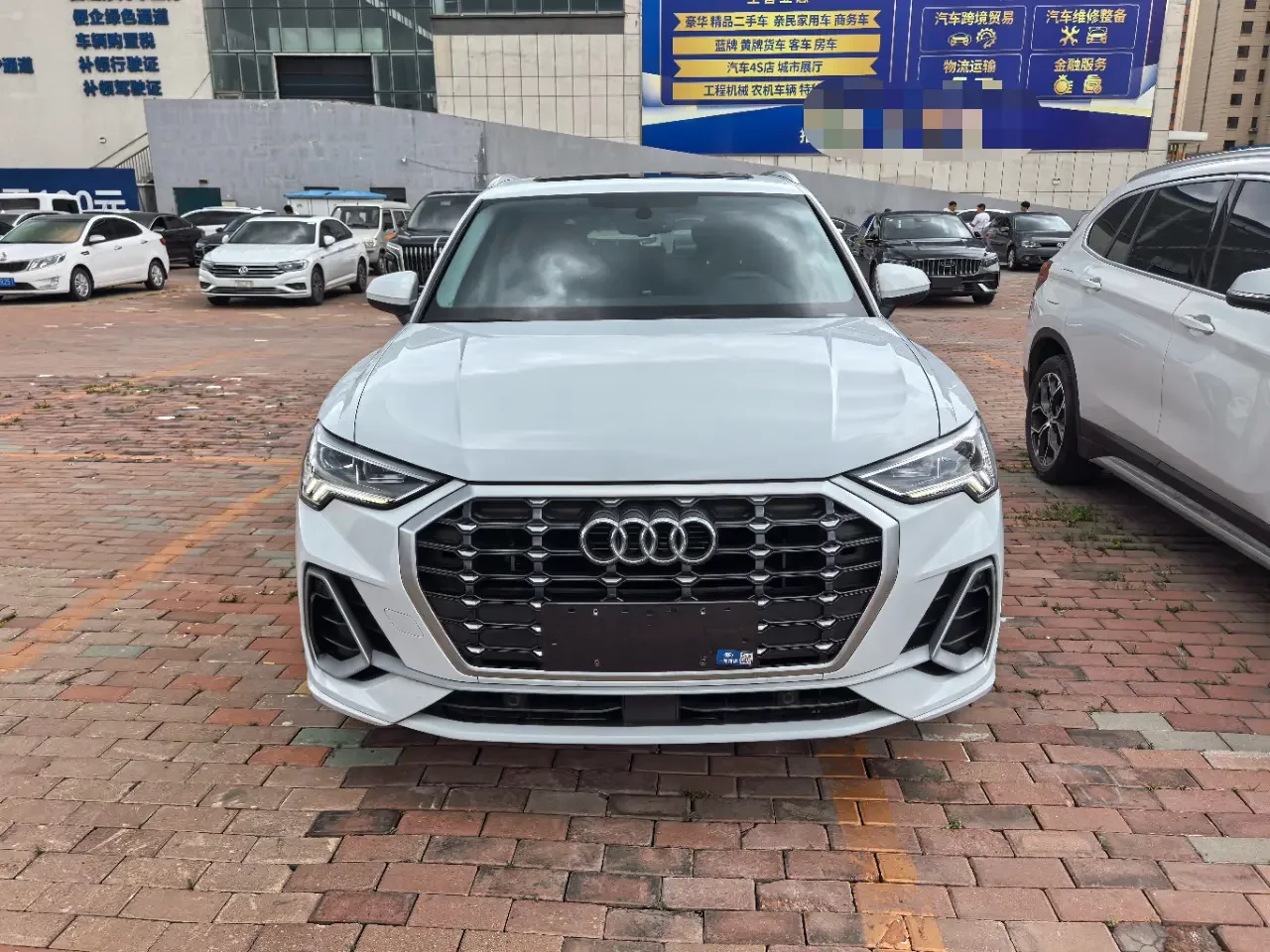 Audi Q3