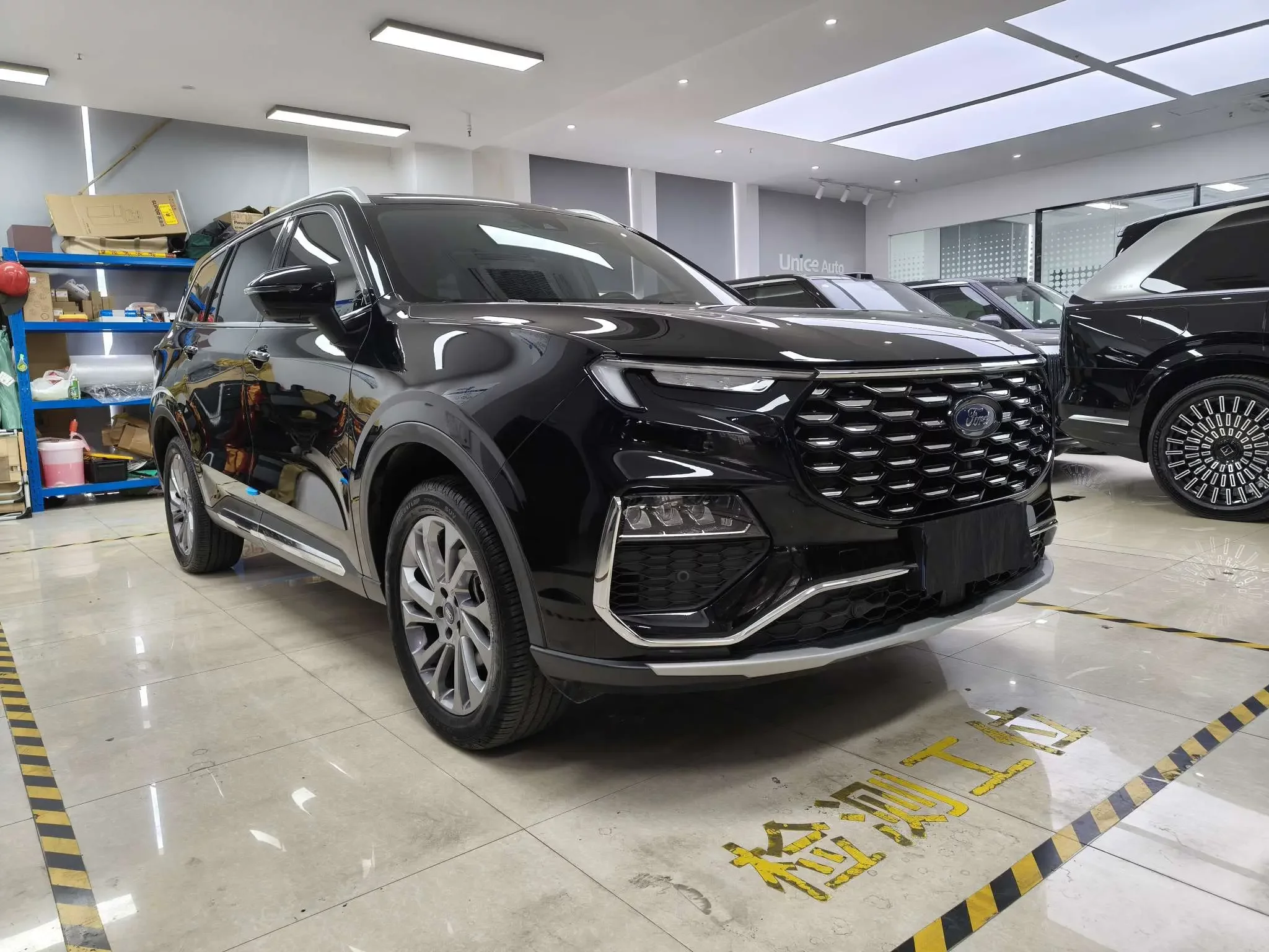 Ford Lingyu