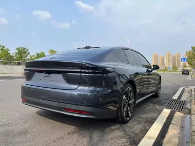 NIO ET7