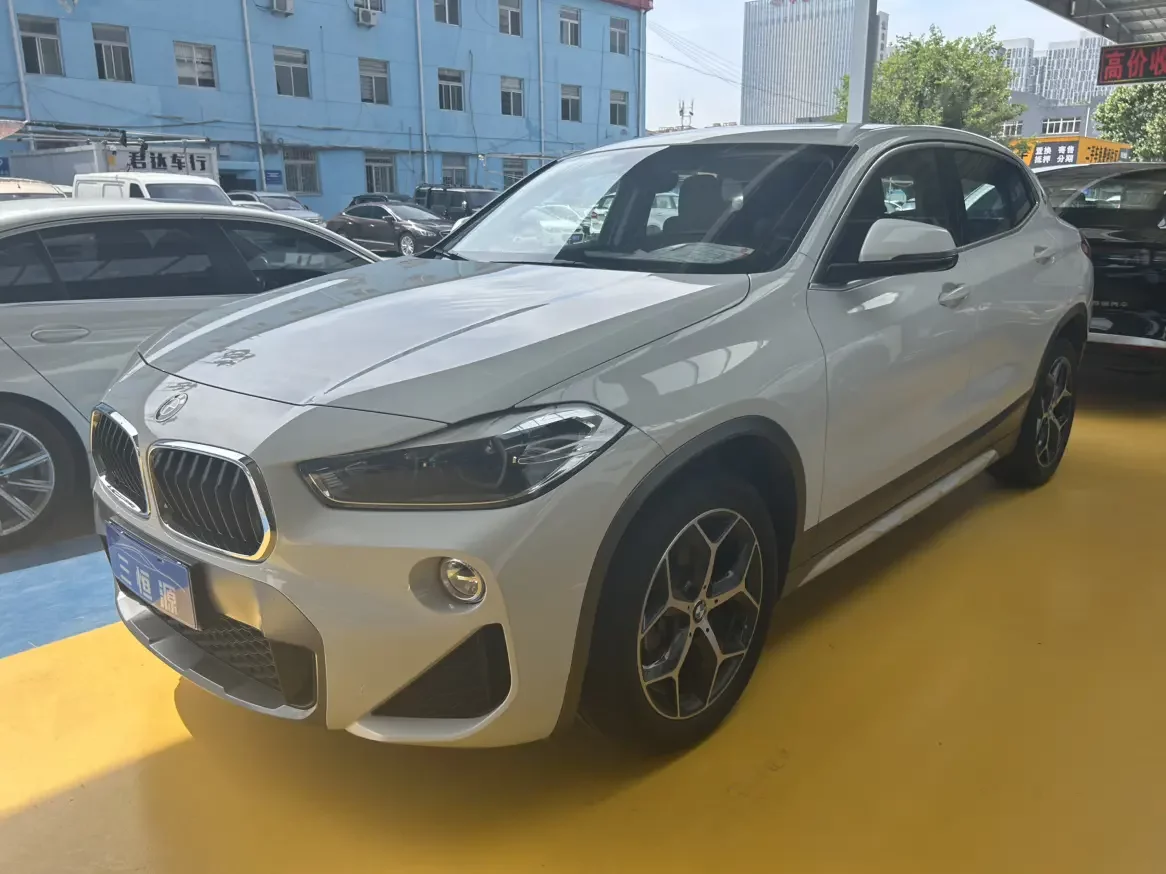 BMW X2