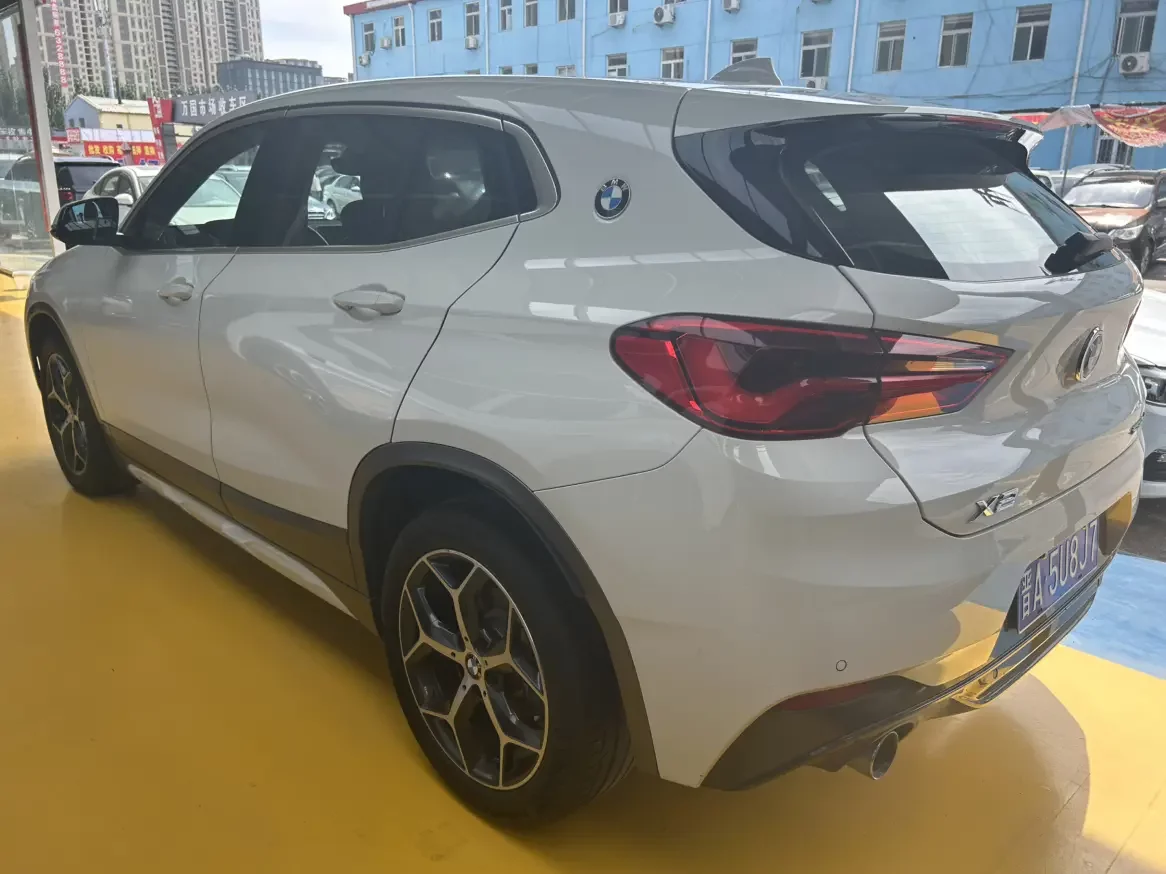 BMW X2
