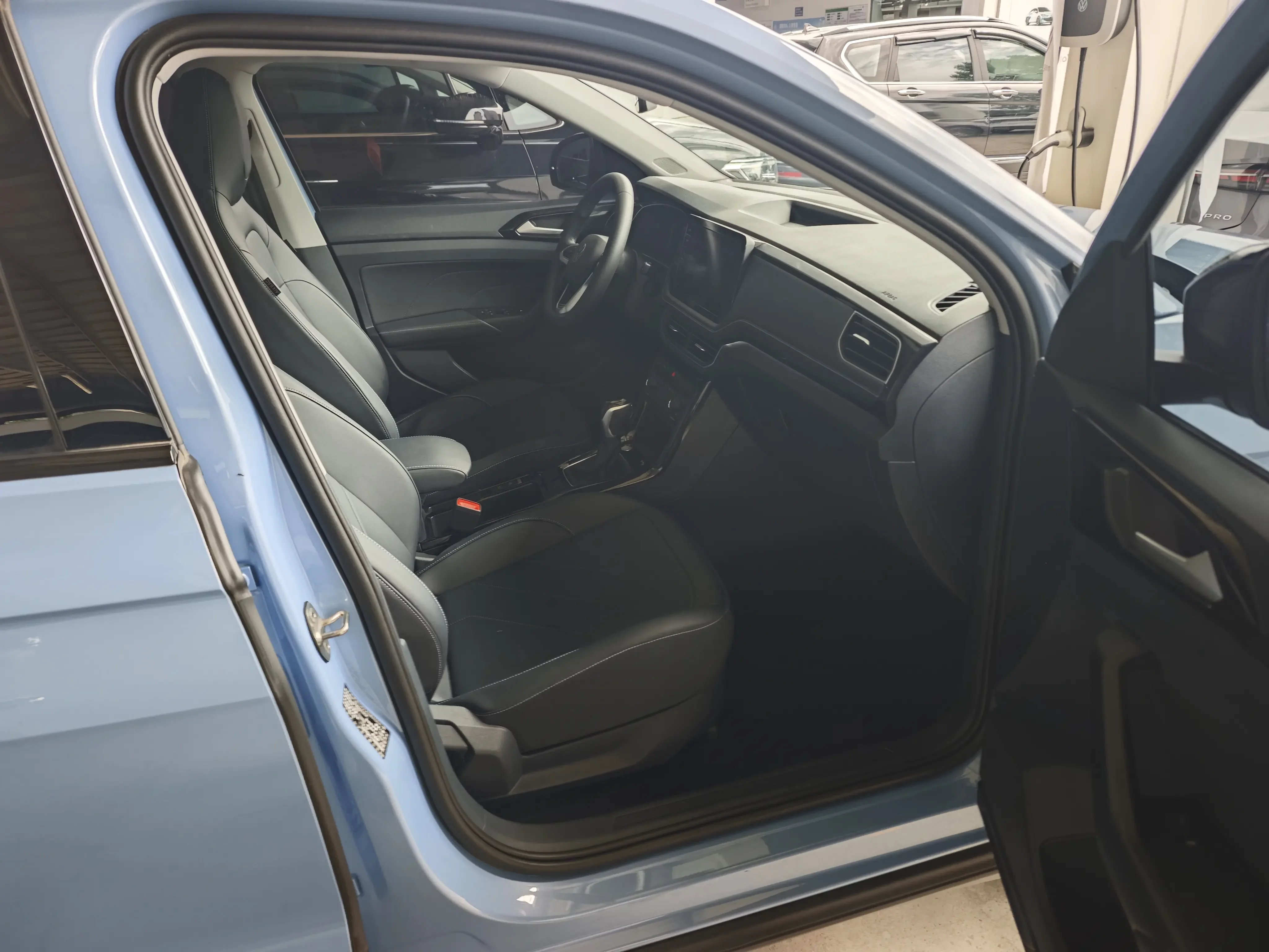 Volkswagen Tharu