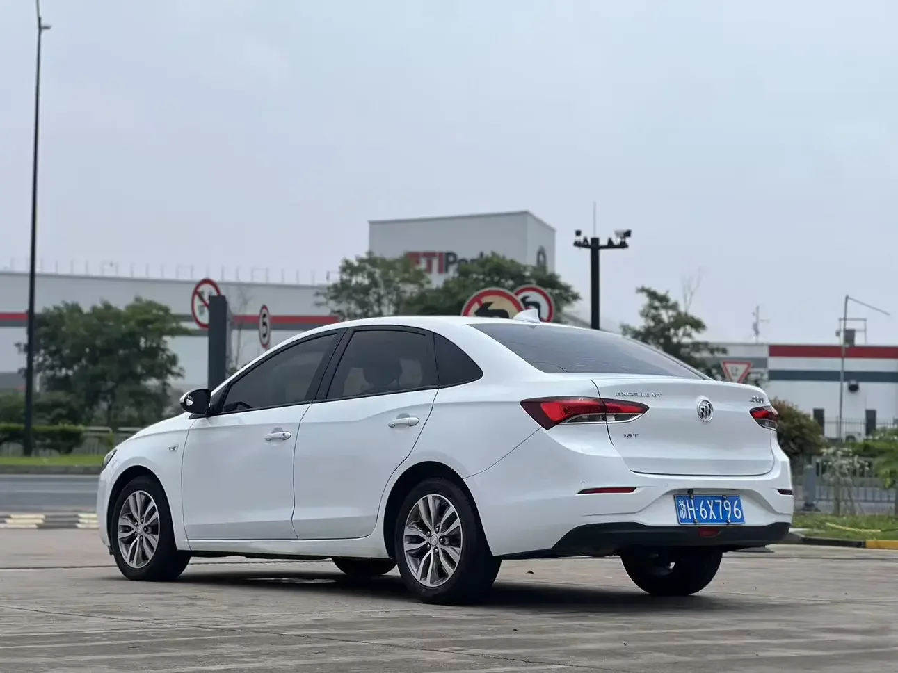 Buick Yinglang