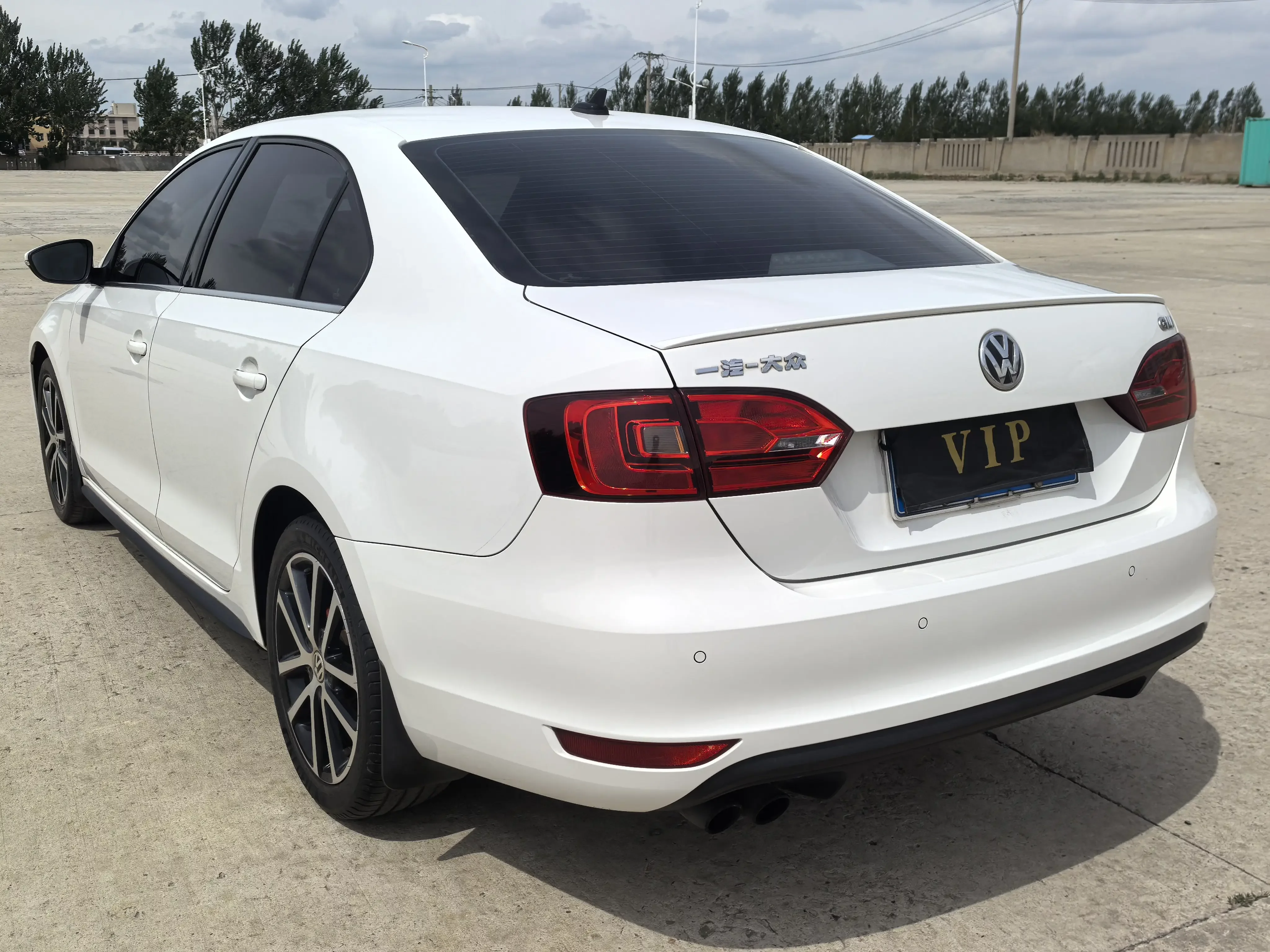 Volkswagen Sagitar