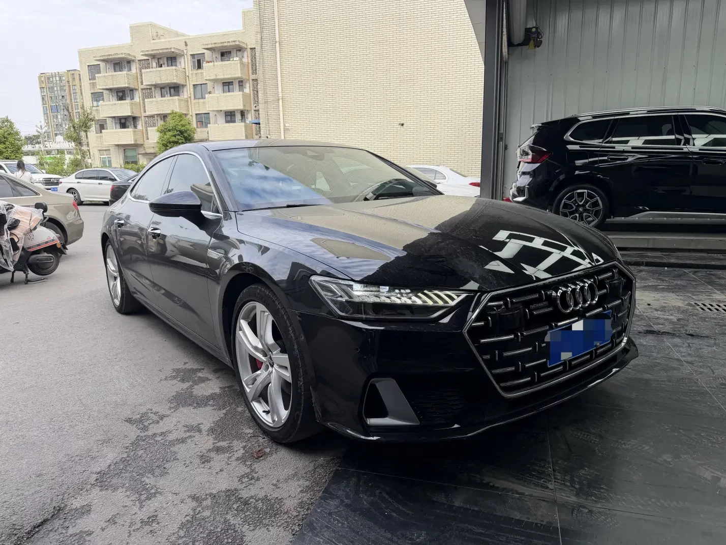 Audi A7L