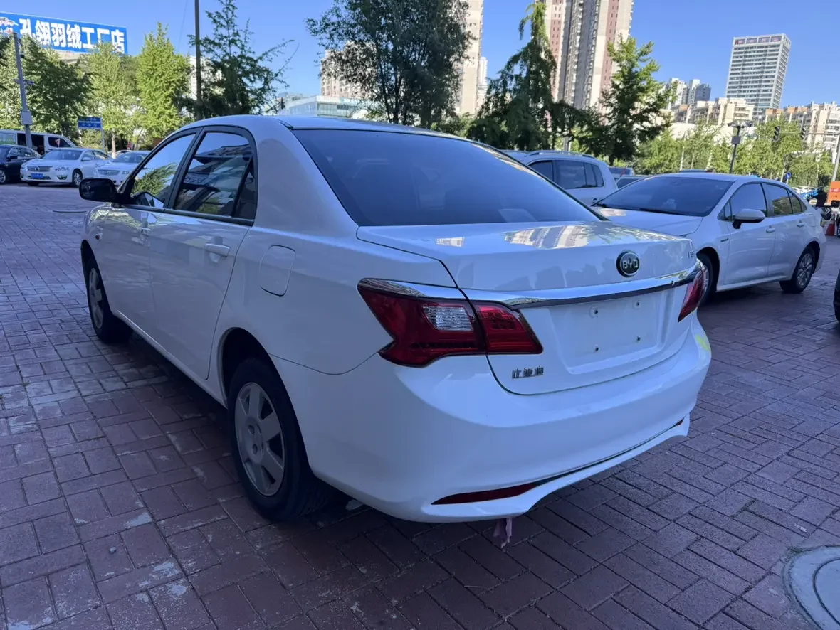 BYD F3