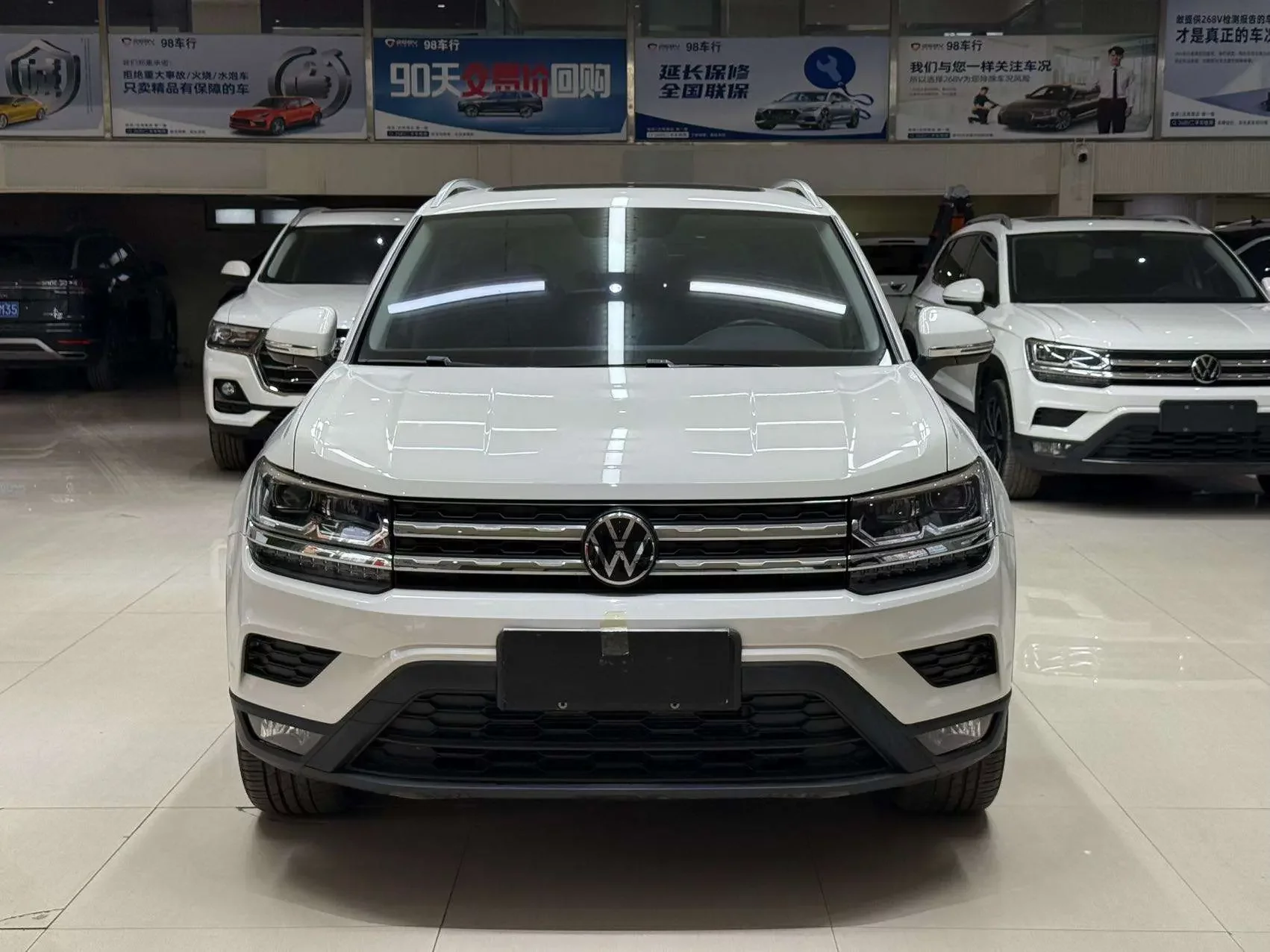Volkswagen Tharu