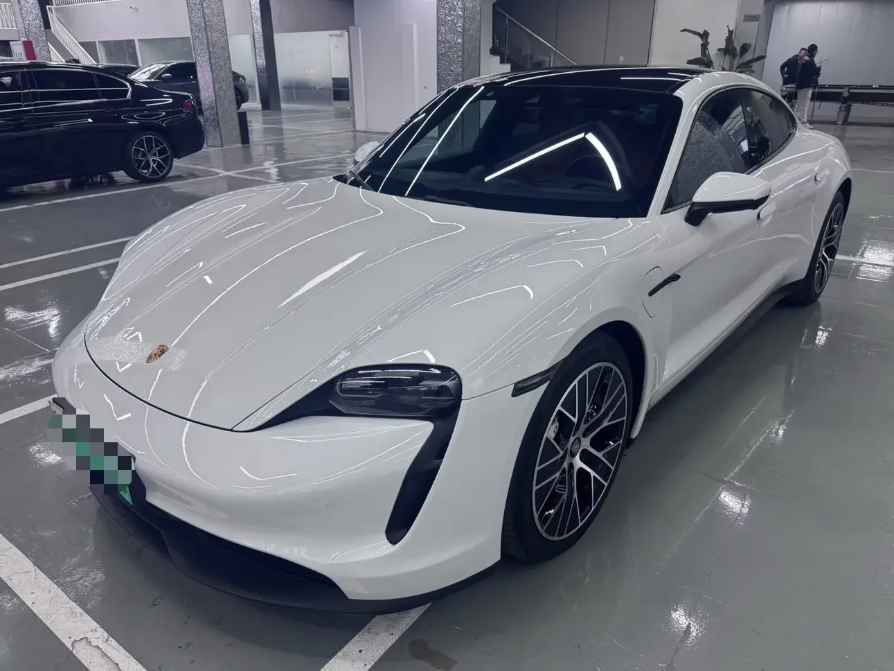 Porsche Taycan