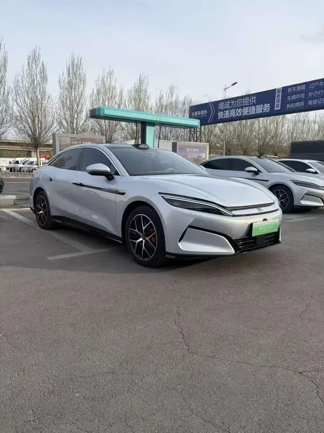 BYD Han L EV