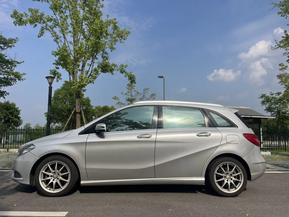 Mercedes-Benz B Class