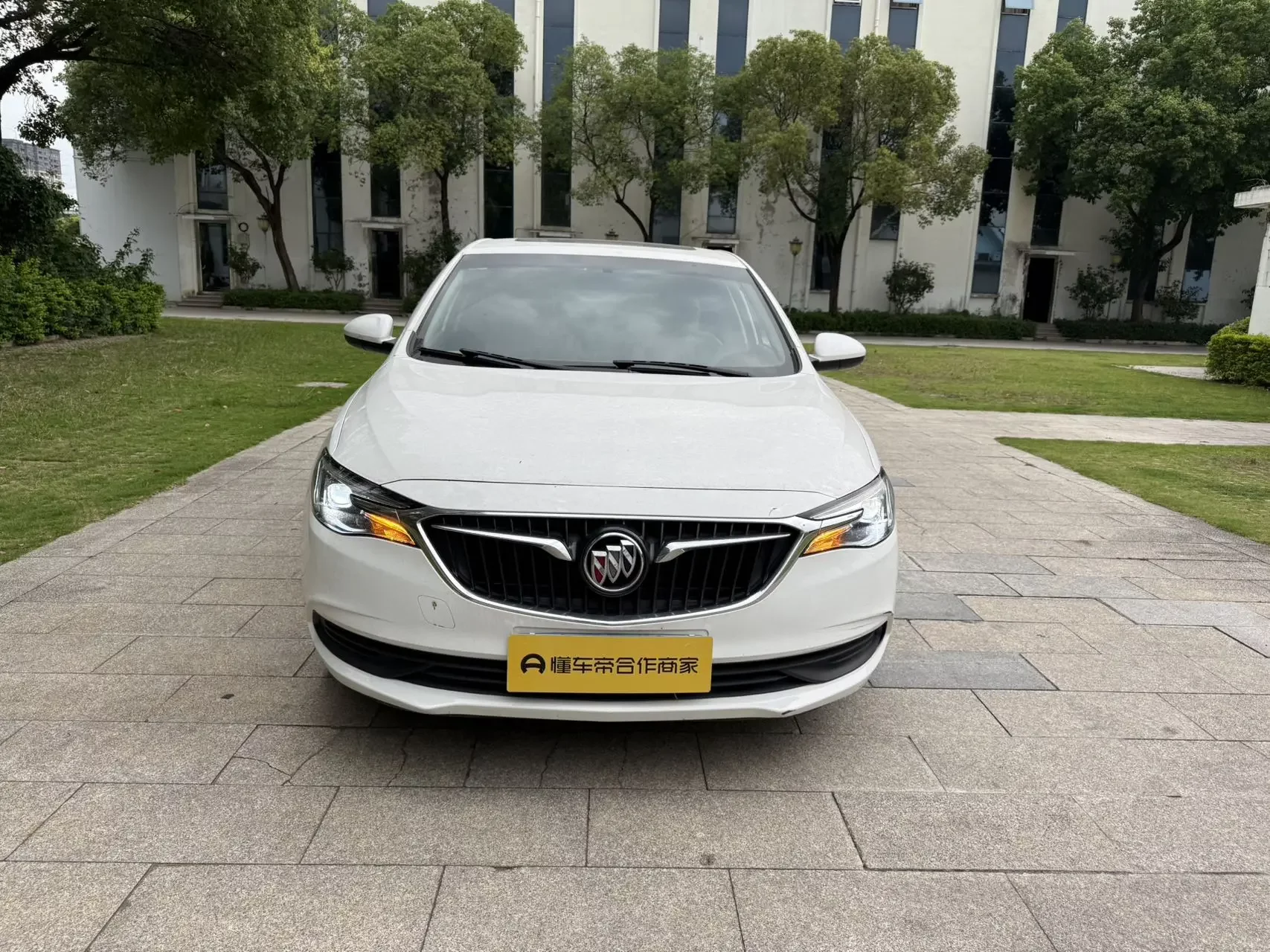 Buick Yinglang