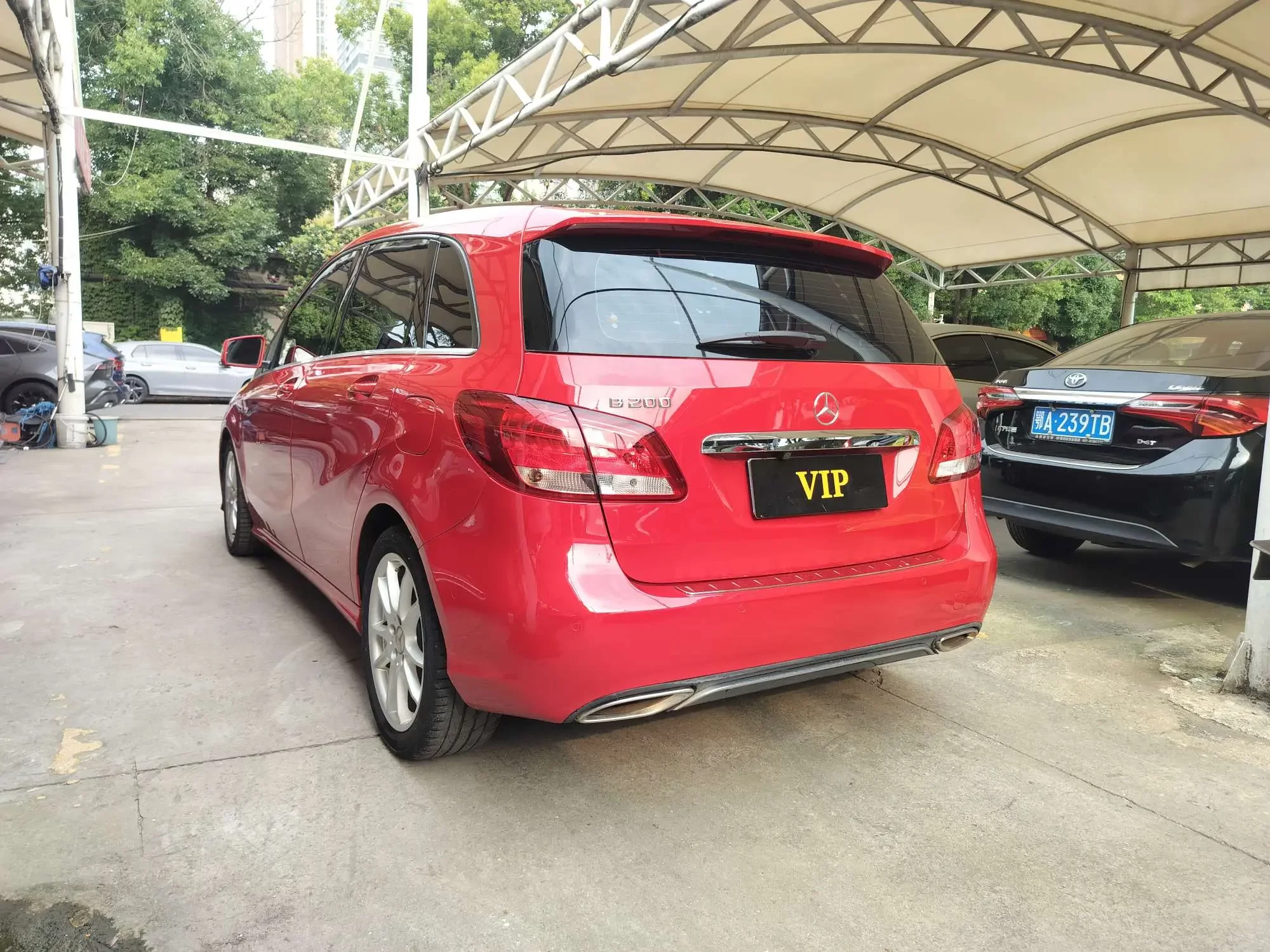 Mercedes-Benz B Class