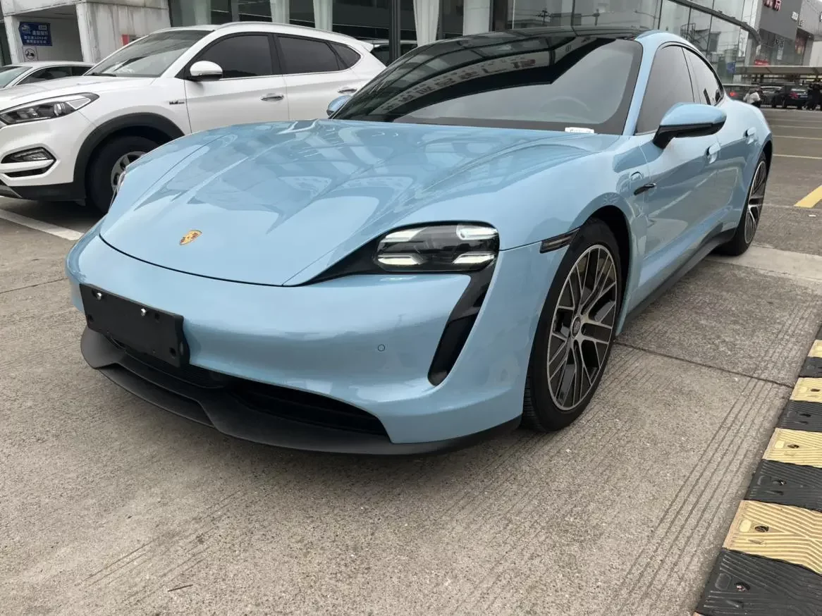 Porsche Taycan