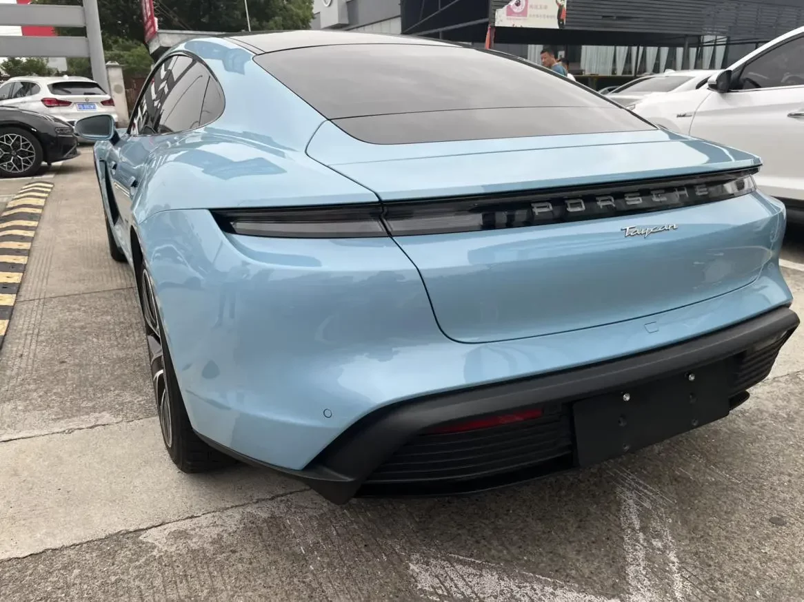 Porsche Taycan