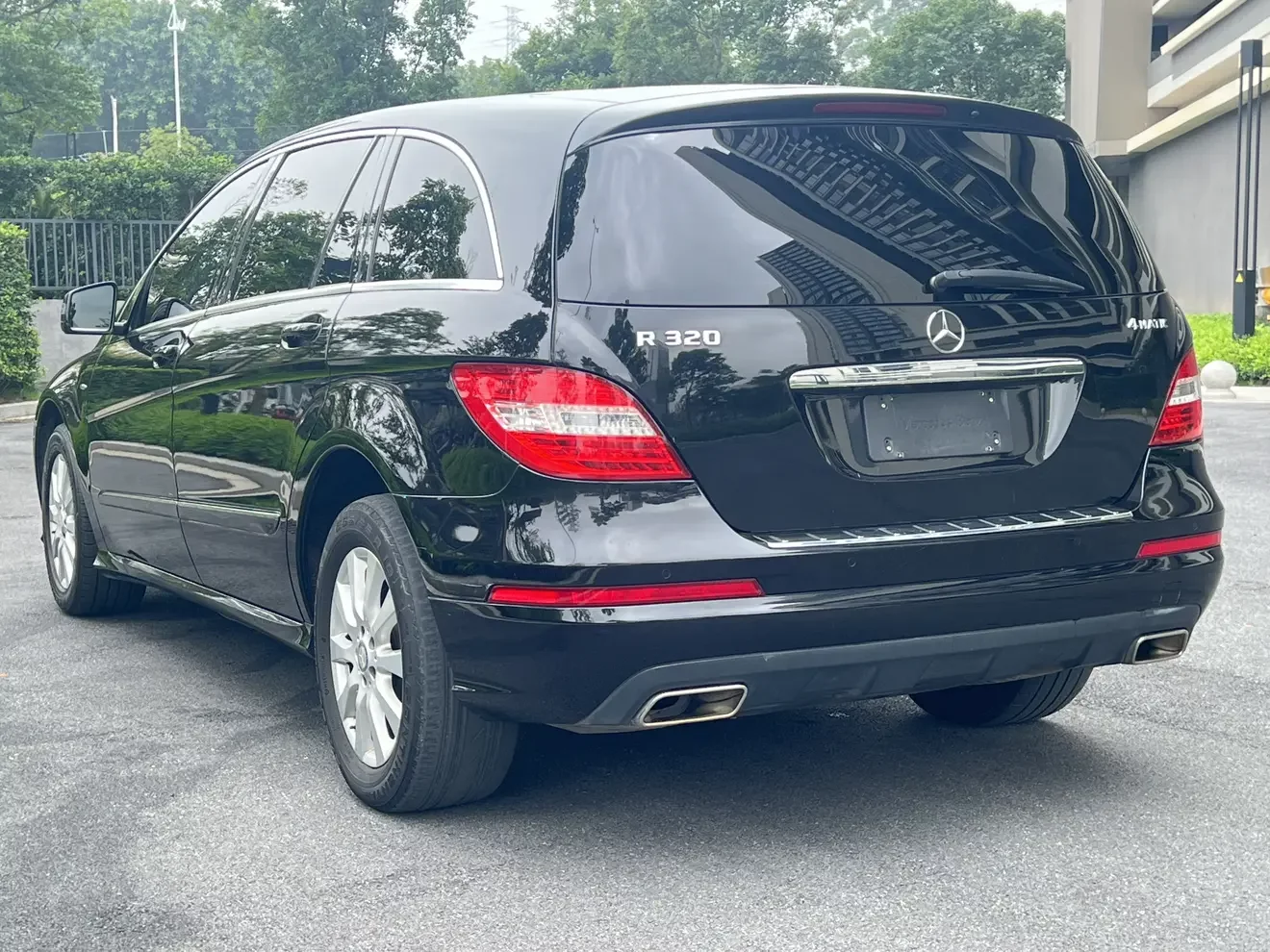 Mercedes-Benz R-Class