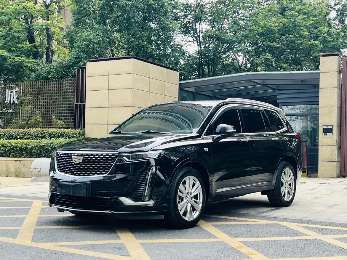 Cadillac XT6