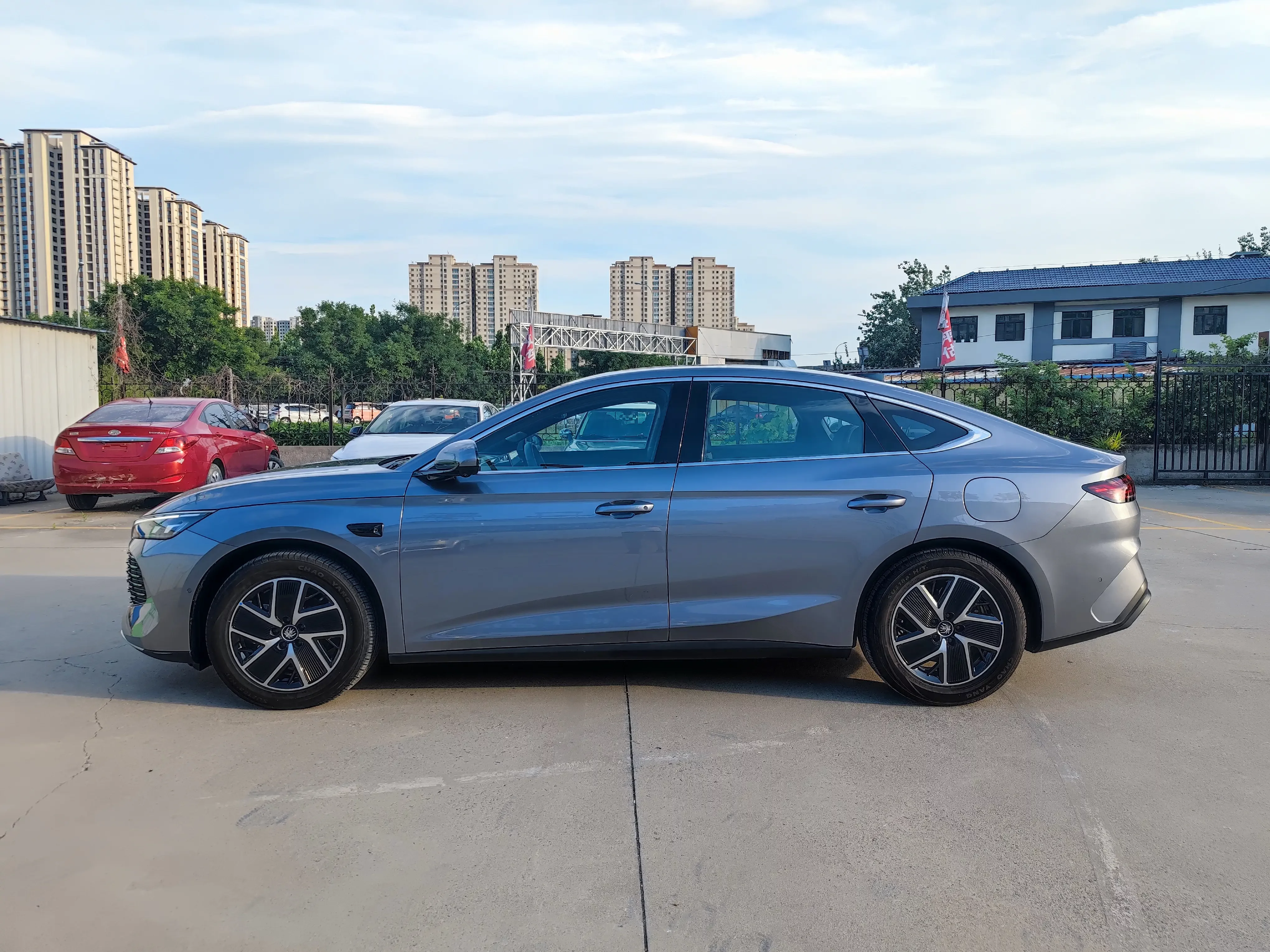 BYD Qin L DM