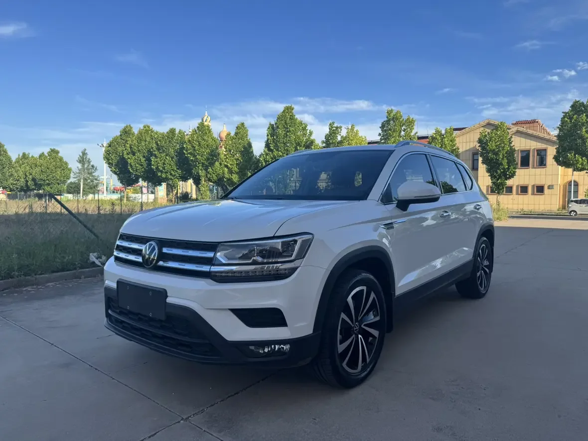 Volkswagen Tharu