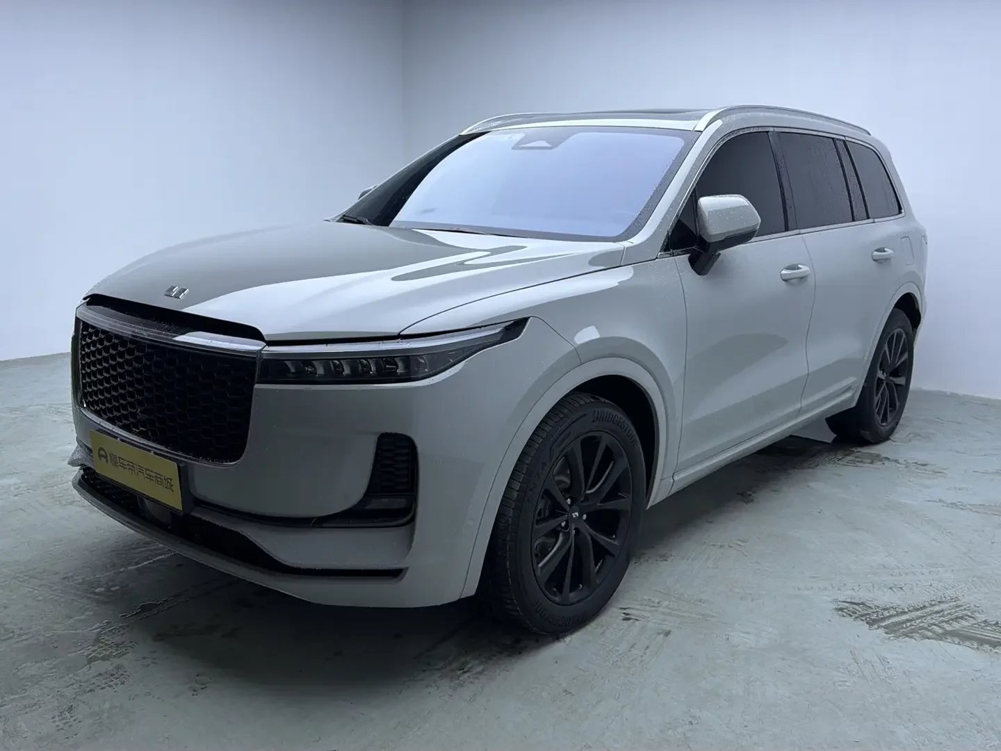 Li ONE (Ideal ONE)  из Китая