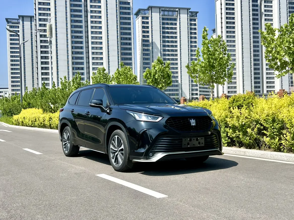 Toyota Crown Kluger
