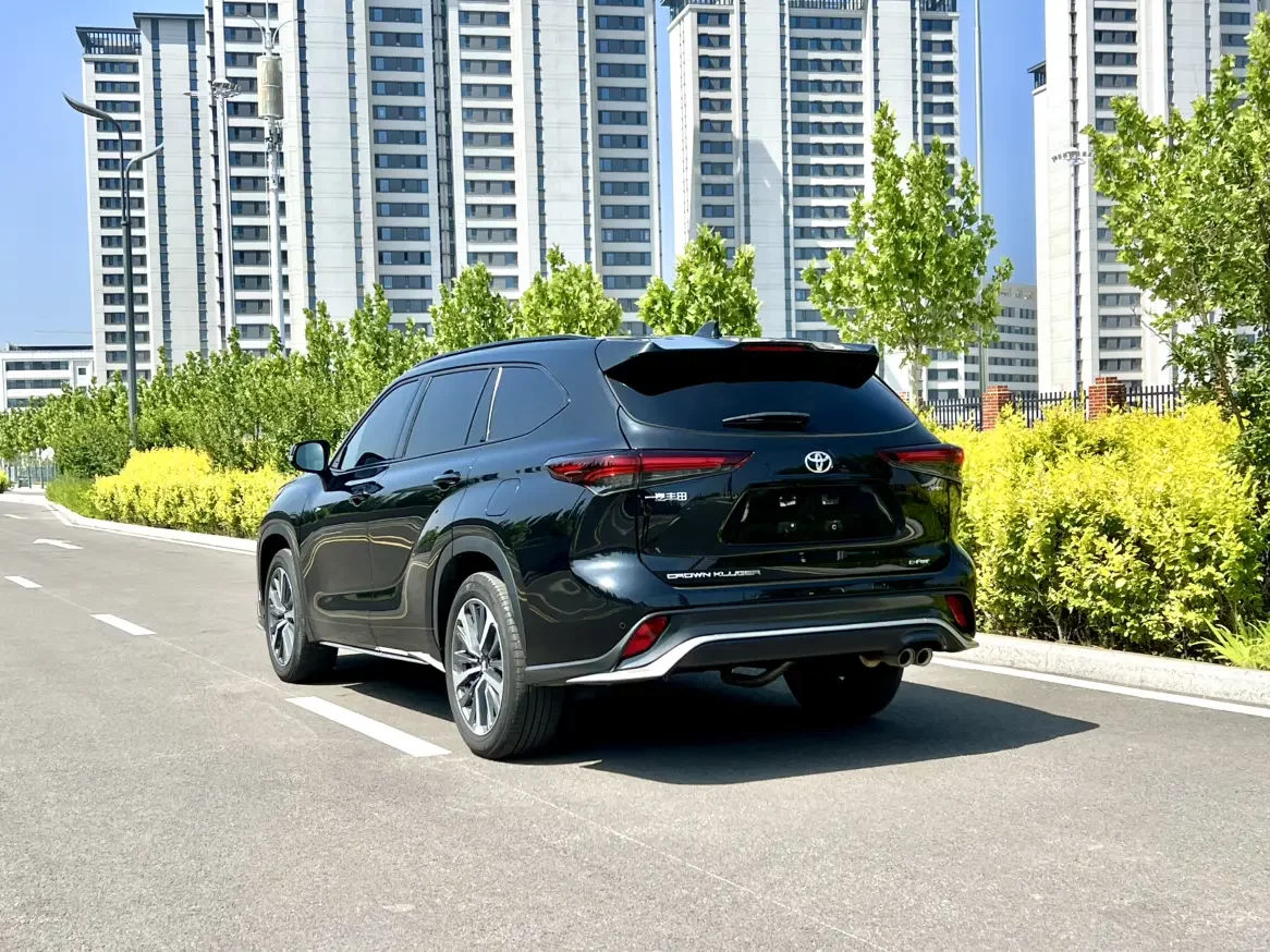 Toyota Crown Kluger
