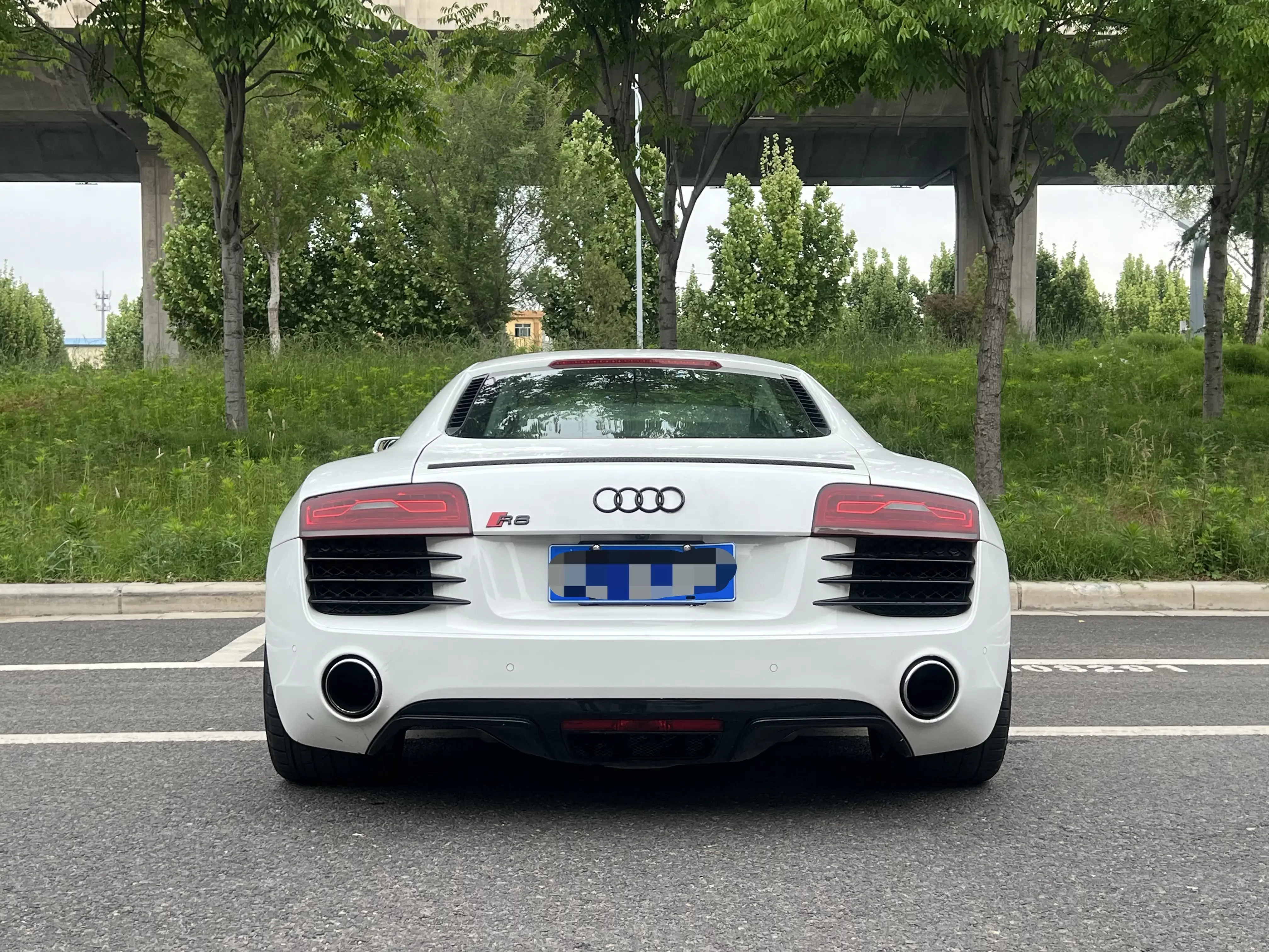 Audi R8