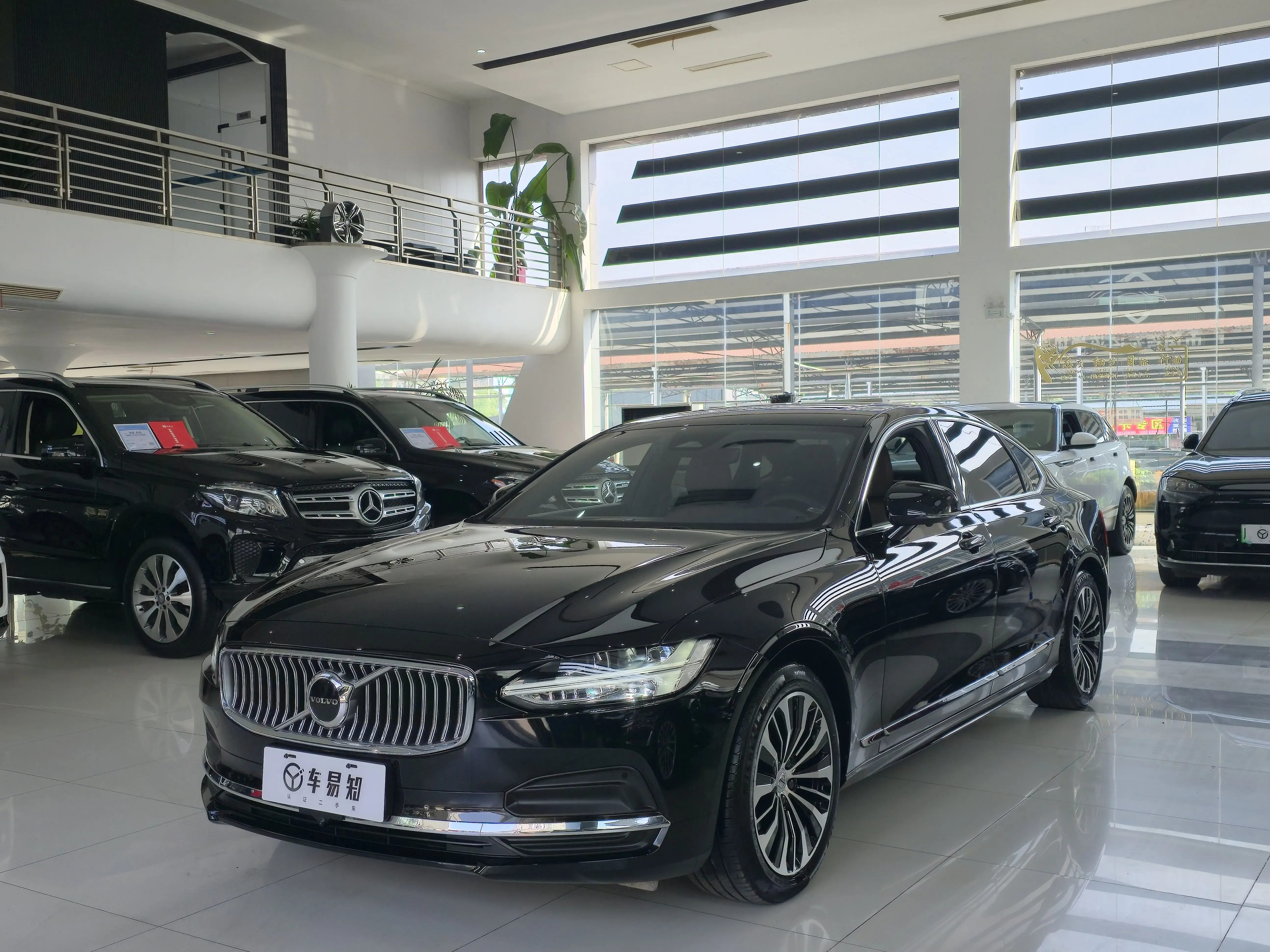 Volvo S90