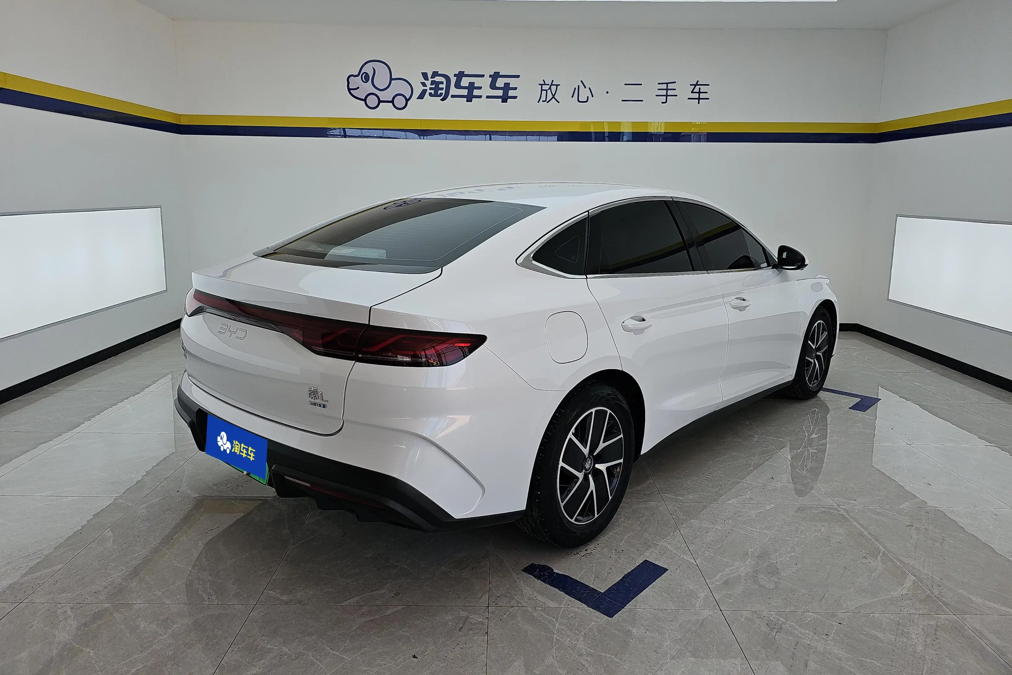 BYD Qin L DM