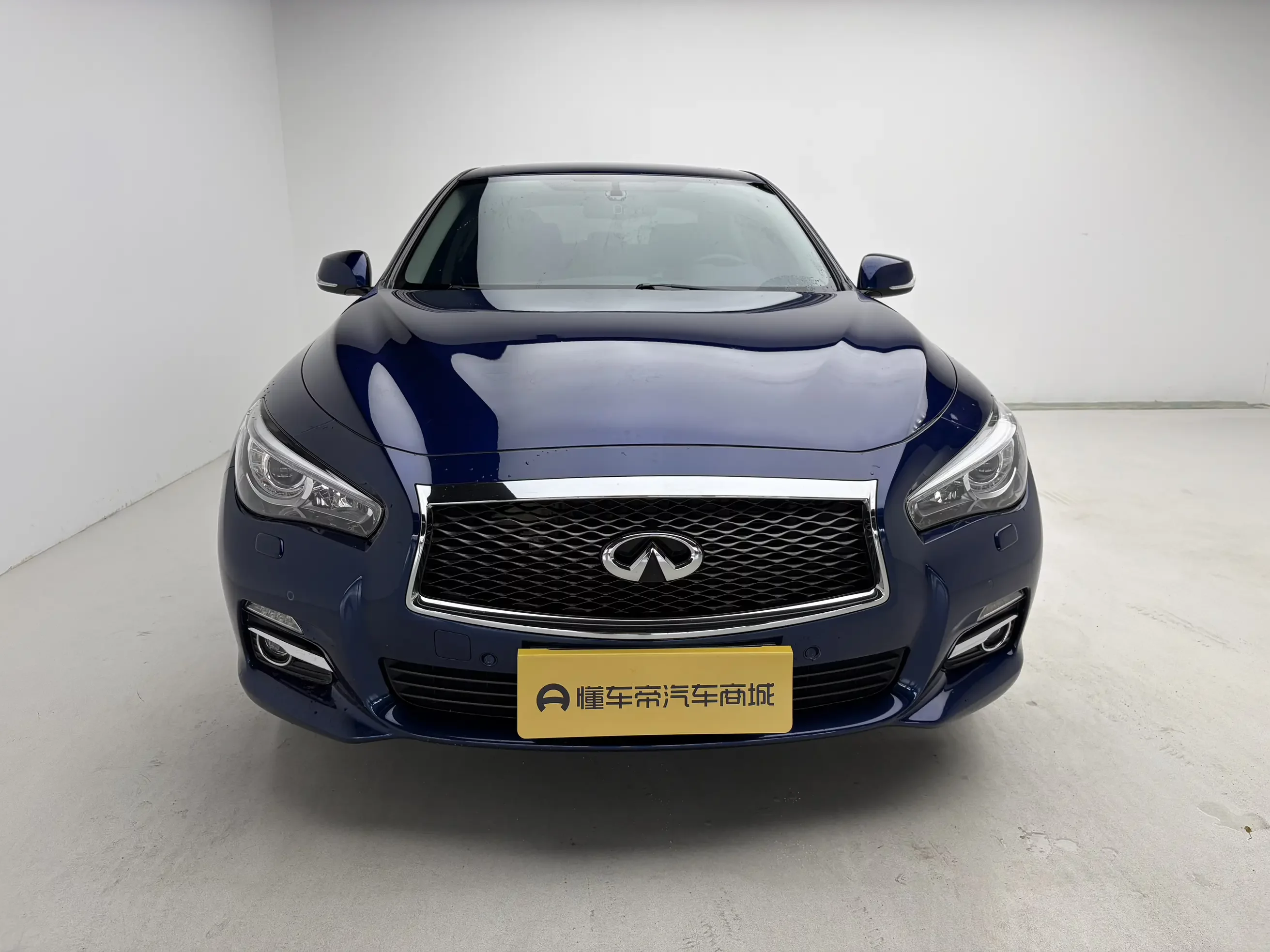 Infiniti Q50L