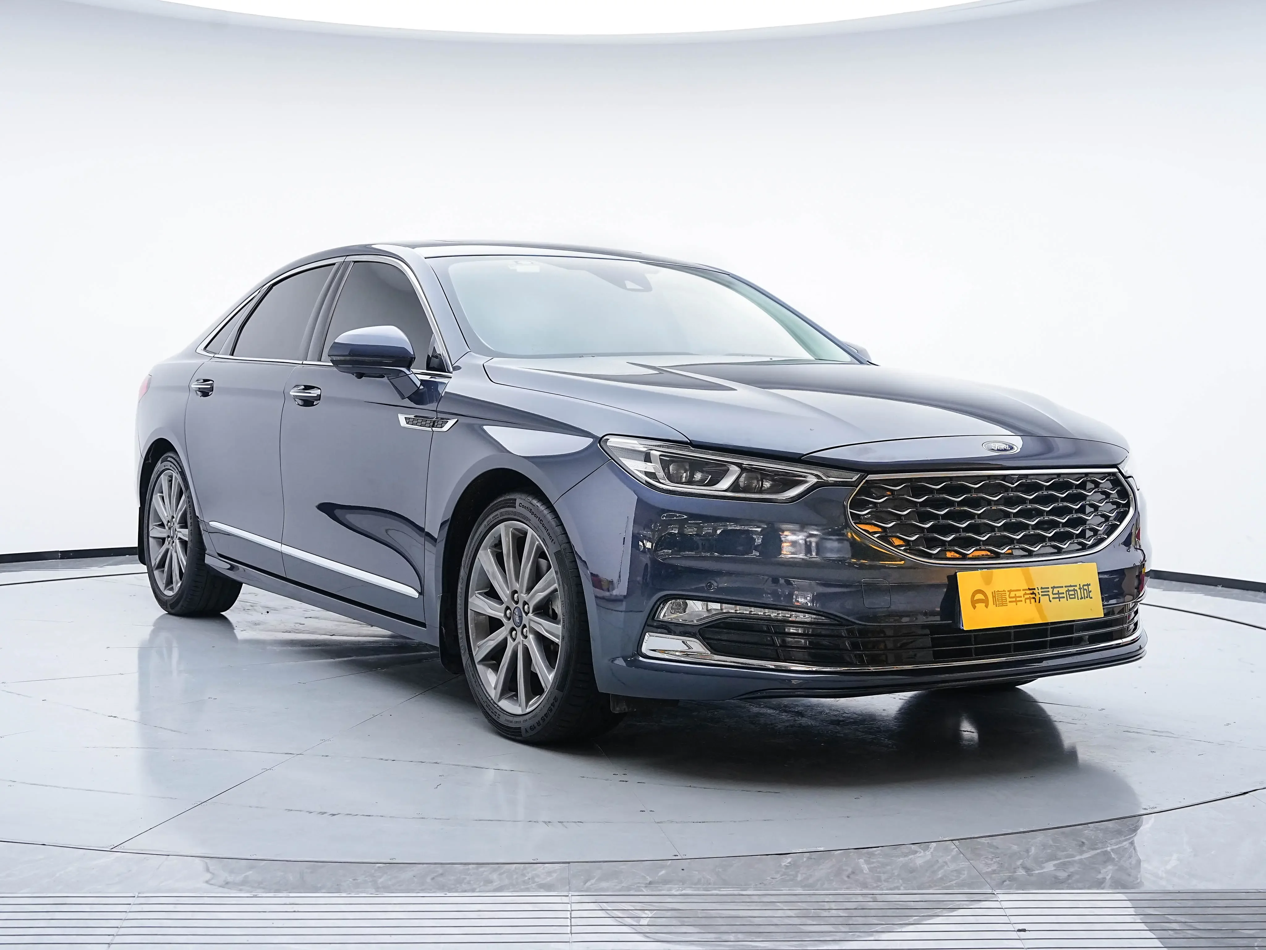 Ford Taurus